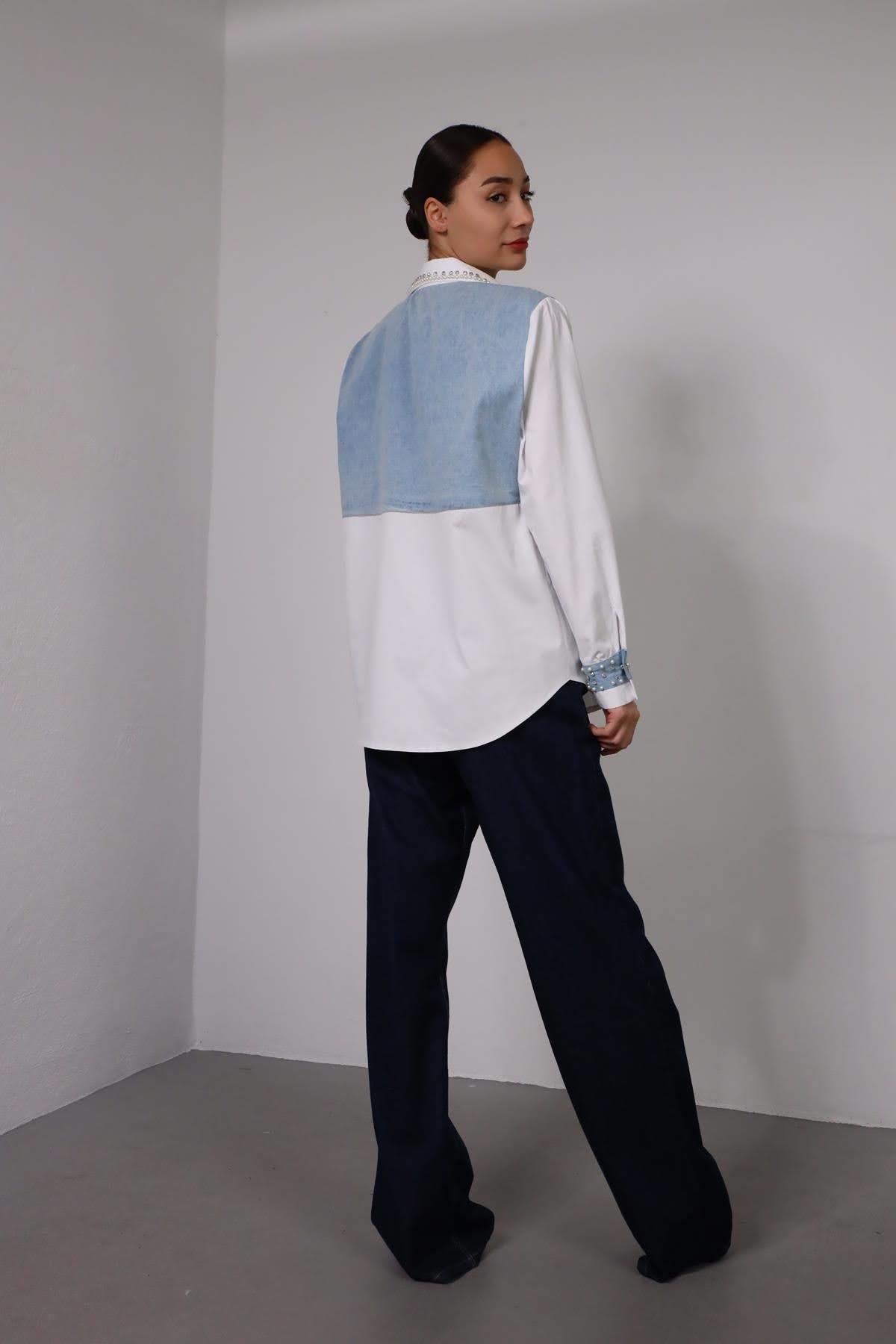  Beyaz Kot Detaylı İnci İşlemeli Gömlek