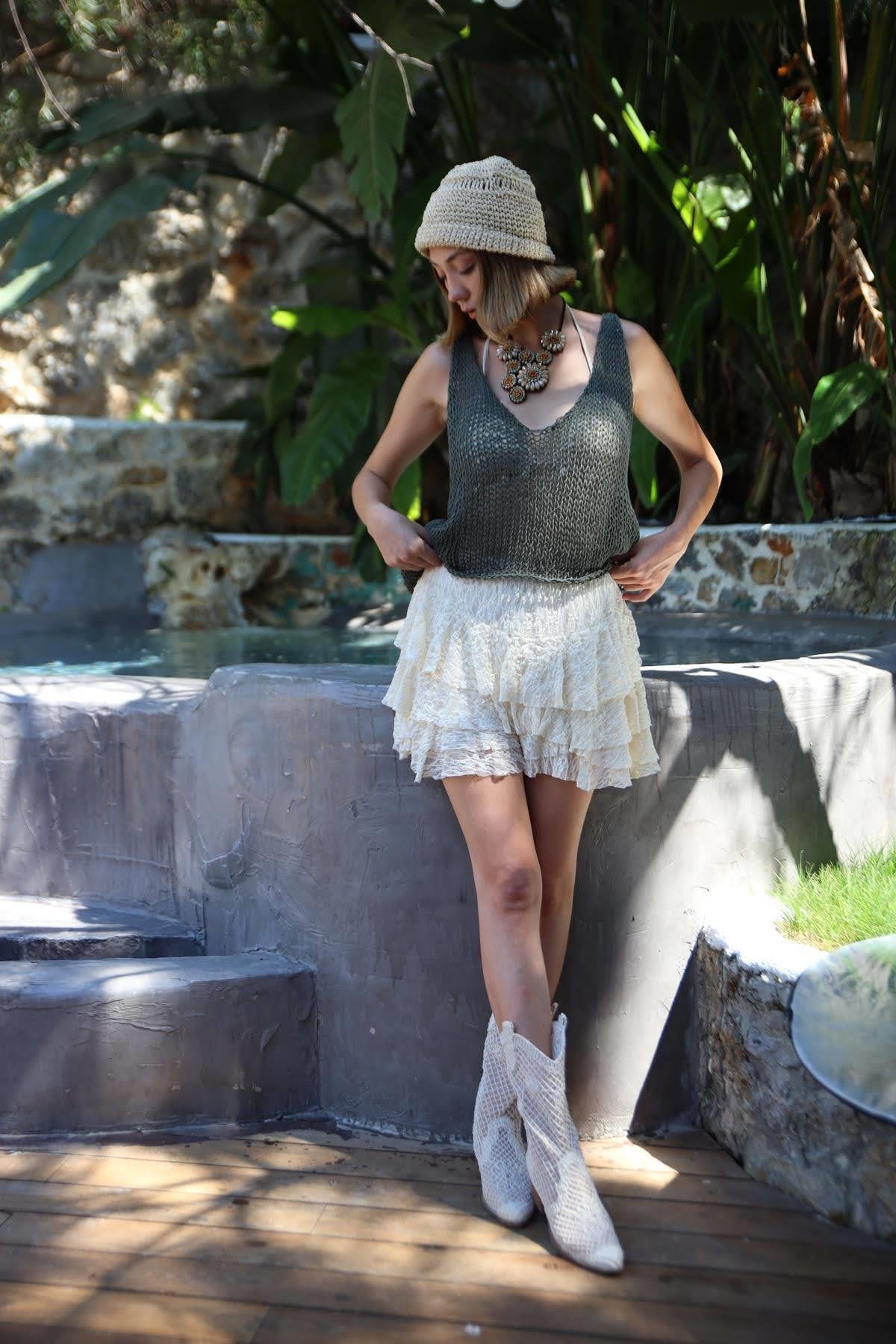 Haki Askılı El Yapımı Örme Bluz - Şaman Butik Haki Askılı El Yapımı Örme Bluz