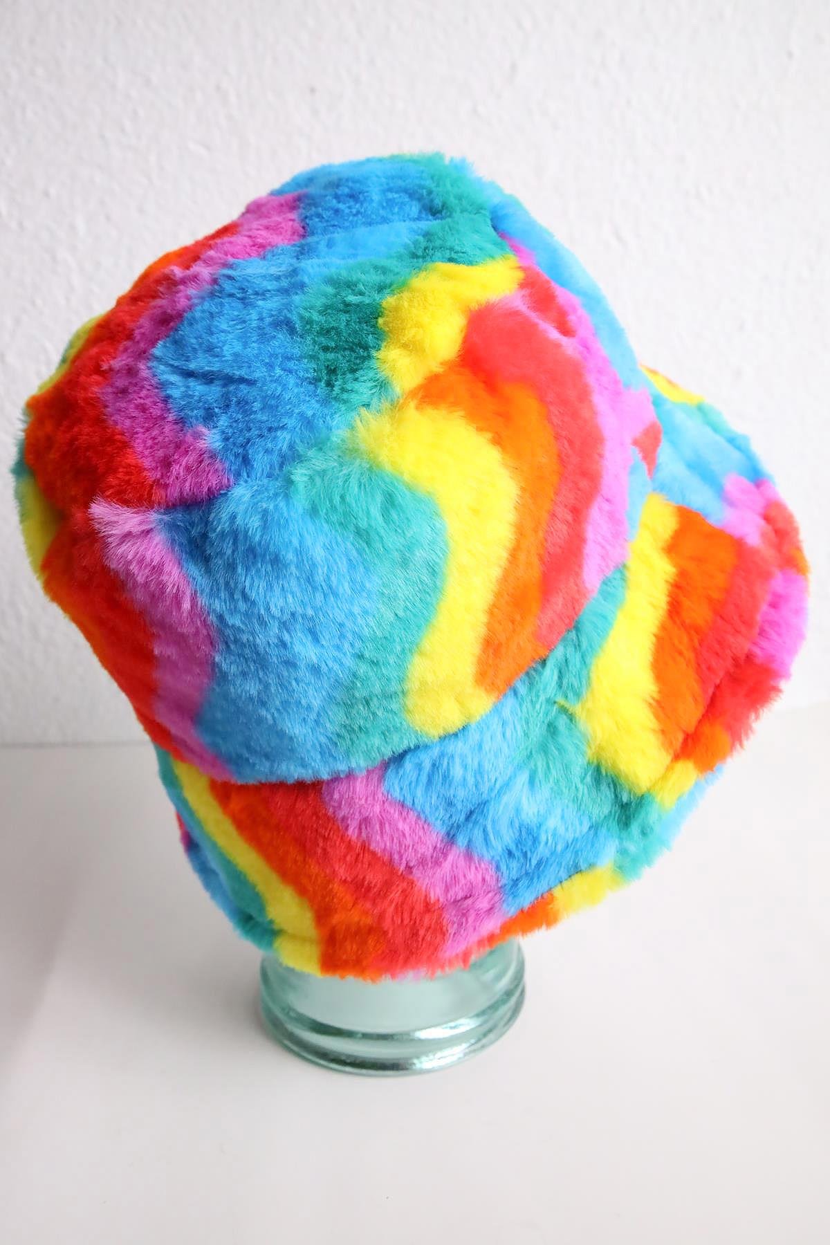  Renkli Peluş Bucket Şapka