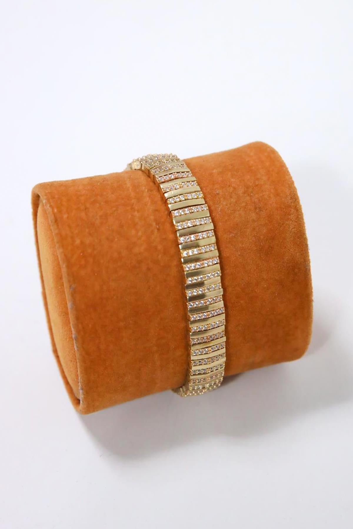  Krem İpli Kristal Detay Bronz Bileklik