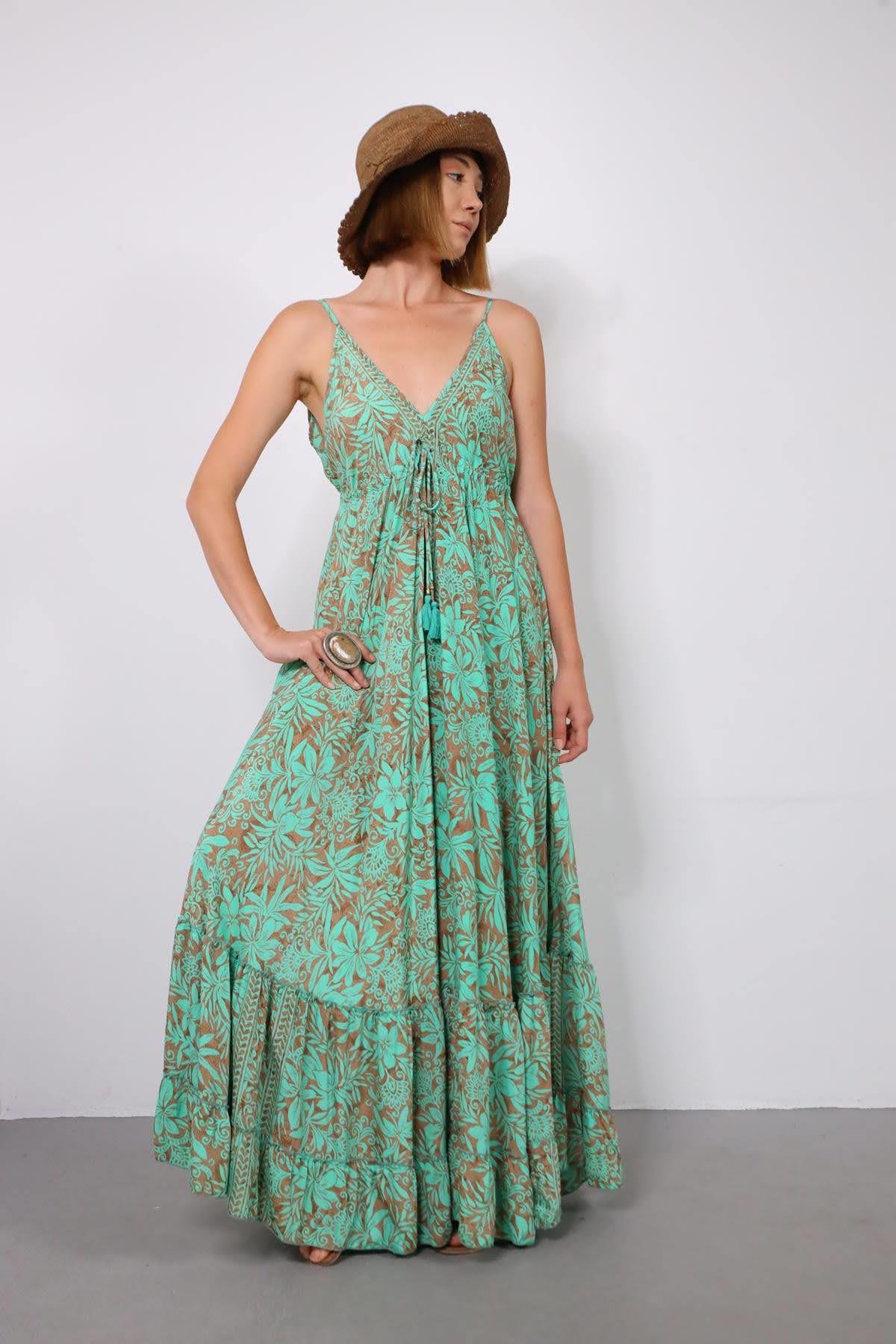 Mint Yeşili Arkası Fırfırlı Askılı İpek Elbise - Şaman Butik Mint Yeşili Arkası Fırfırlı Askılı İpek Elbise