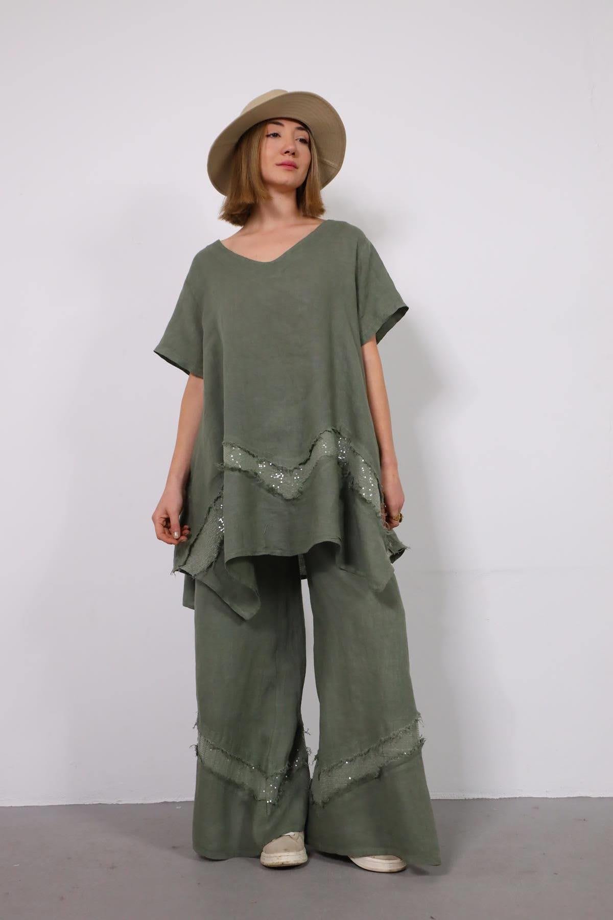  Haki Püsküllü Payet Detaylı Keten Bluz