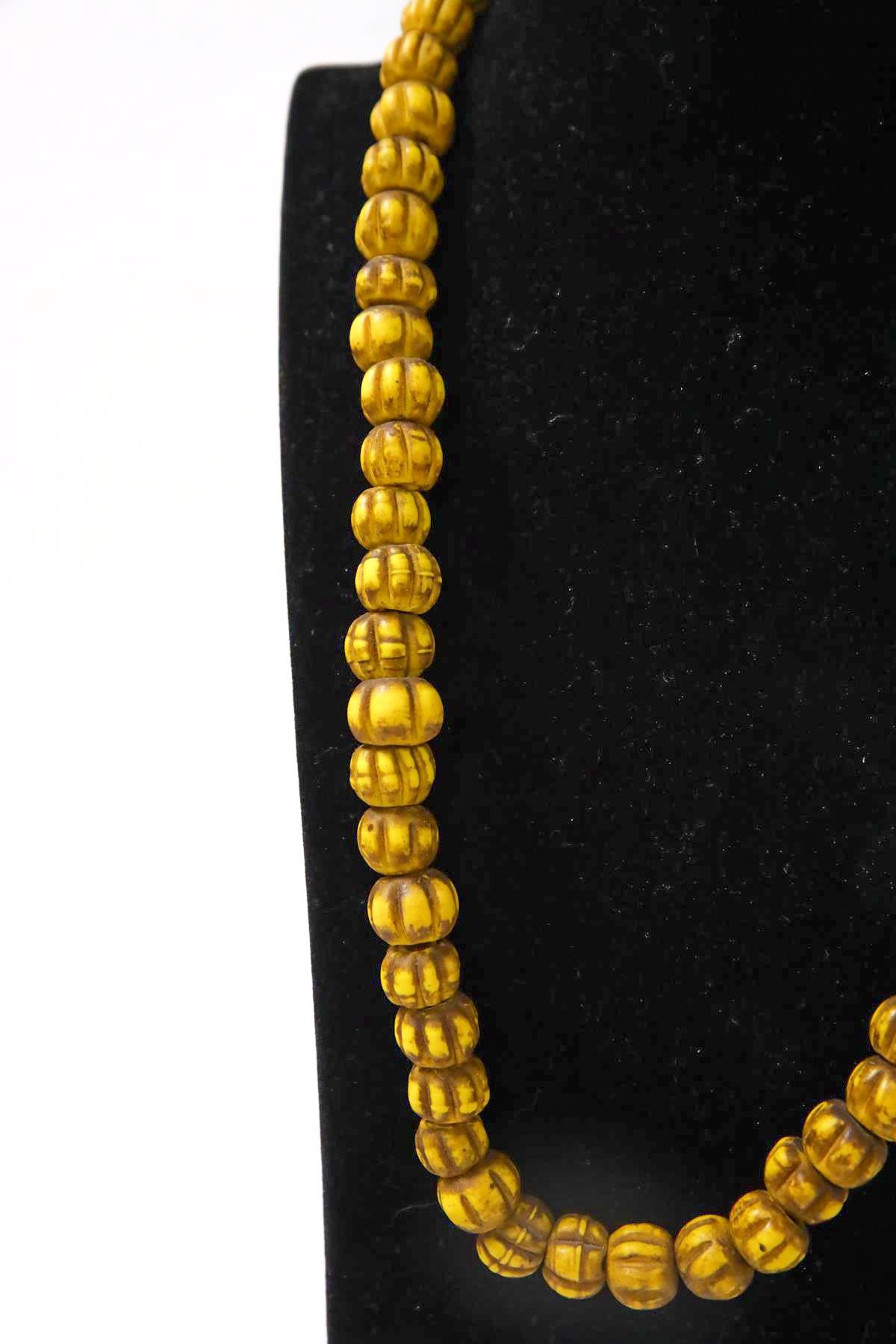  Sarı Taş Detaylı Kolye