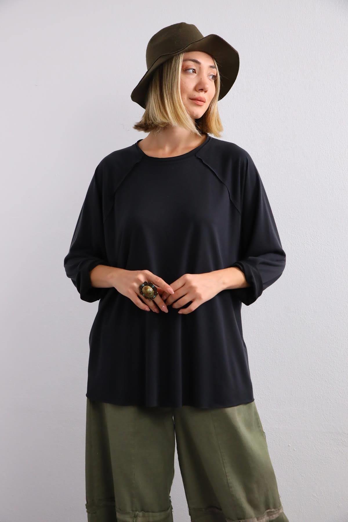 Siyah Dikişli Salaş Bluz - Şaman Butik Siyah Dikişli Salaş Bluz