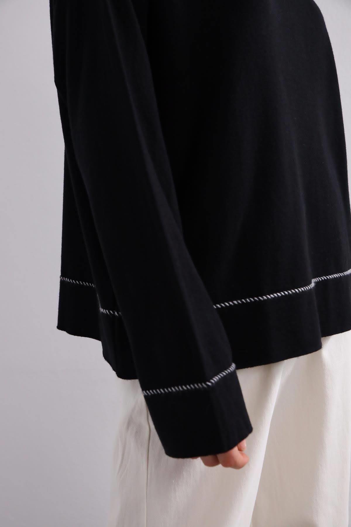 Siyah Çoban Dikişli Kayık Yaka Kazak - Şaman Butik Siyah Çoban Dikişli Kayık Yaka Kazak