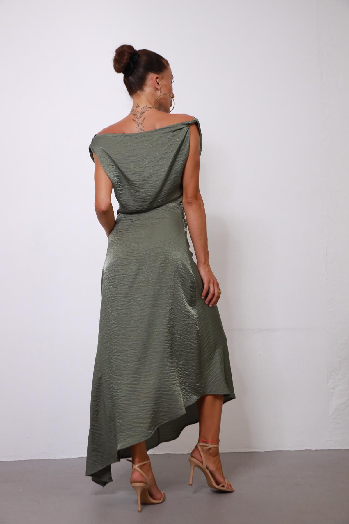  Haki Düşük Omuz Drape Bel Şık Elbise