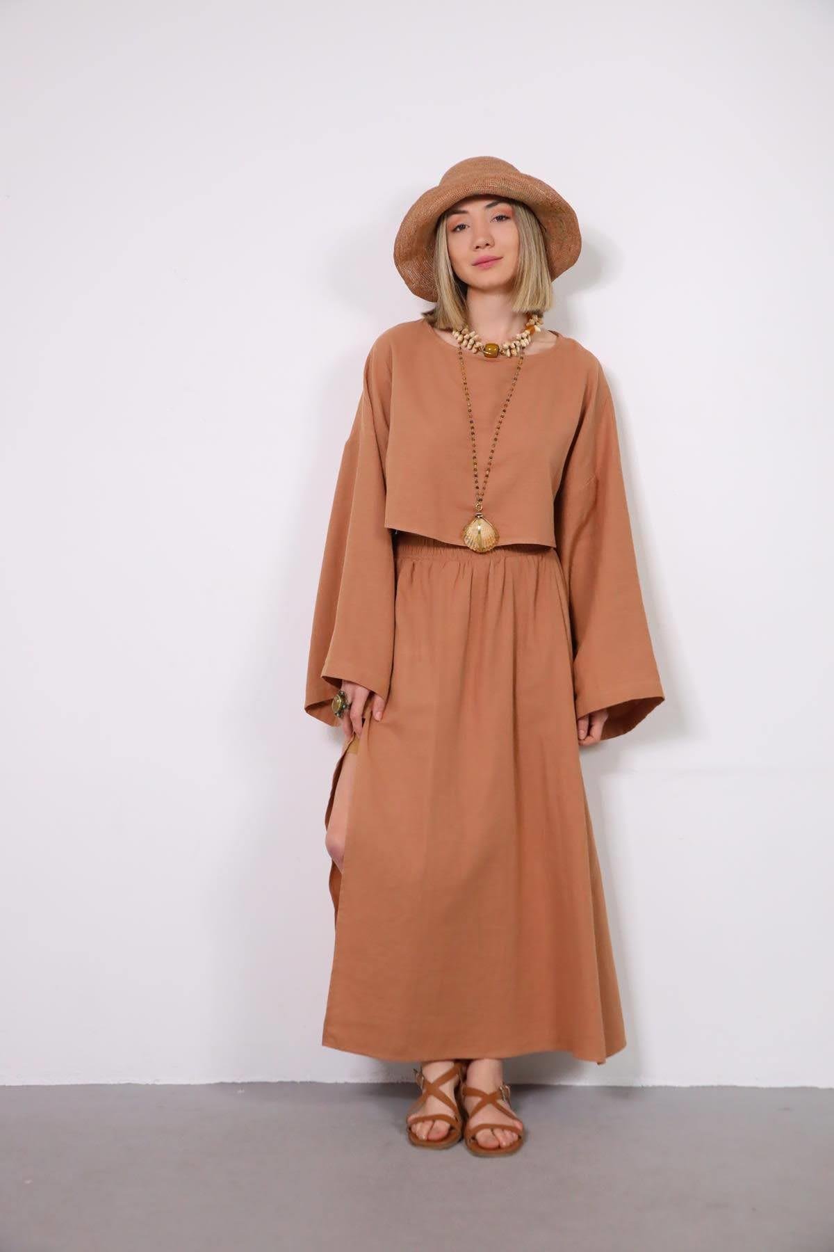  Somon Rengi Yırtmaçlı Etek ve Crop Takım