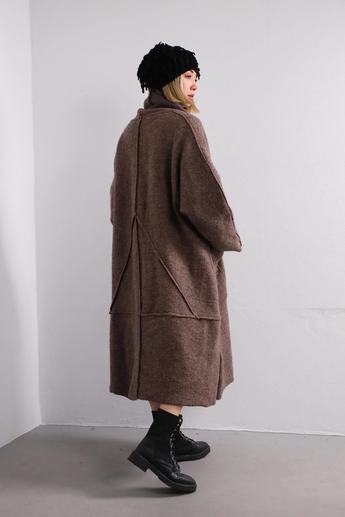  Vizon Rengi Dikiş Detaylı Şal Yaka Keçe Kaban