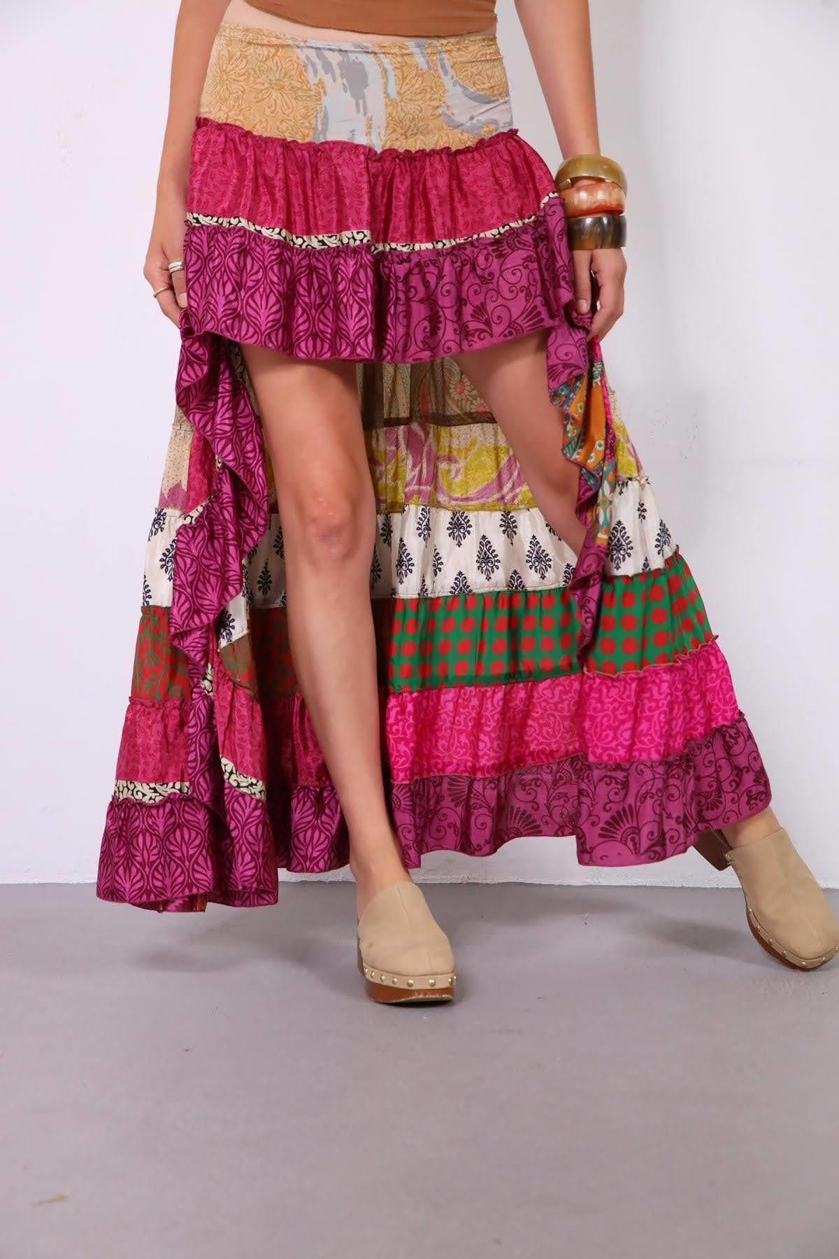 Renkli Volanlı Arkası Uzun Otantik Patchwork Etek - Şaman Butik Renkli Volanlı Arkası Uzun Otantik Patchwork Etek