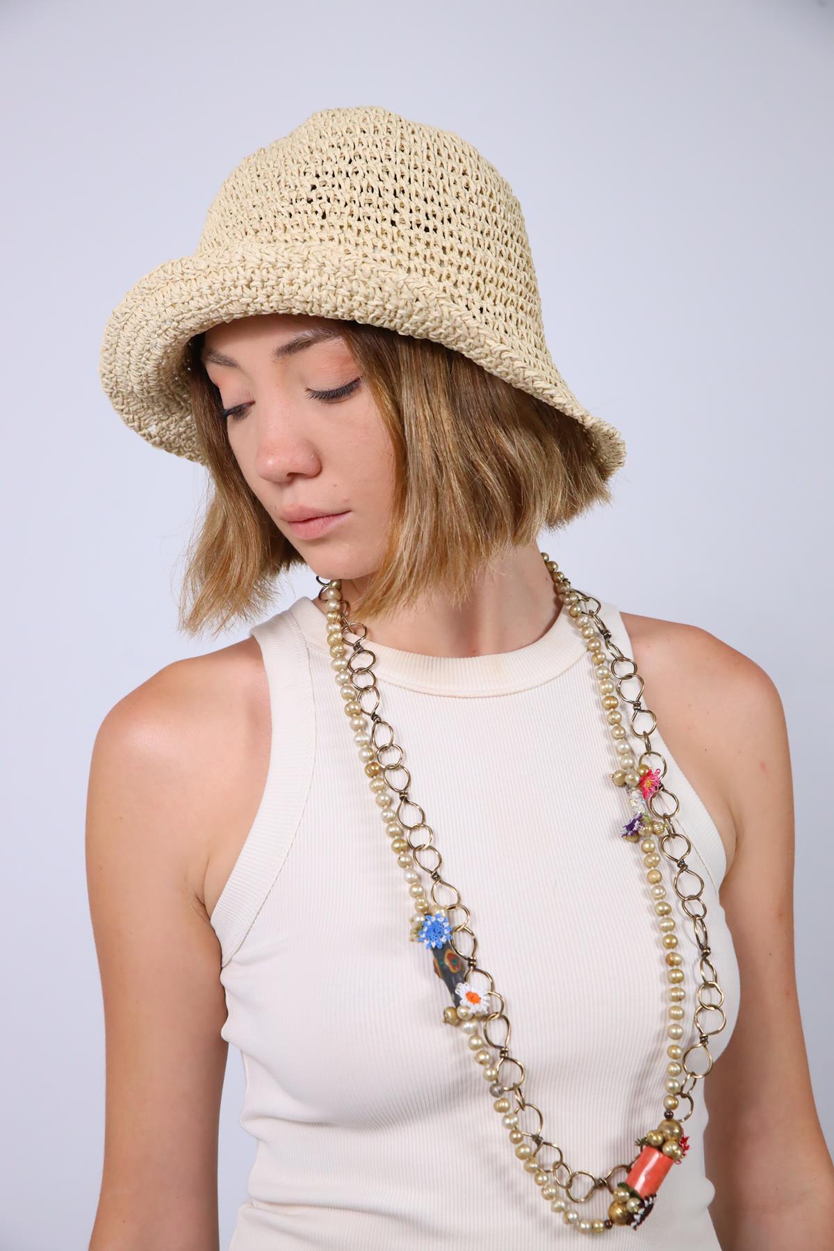  Bej El Örgüsü Hasır Şapka