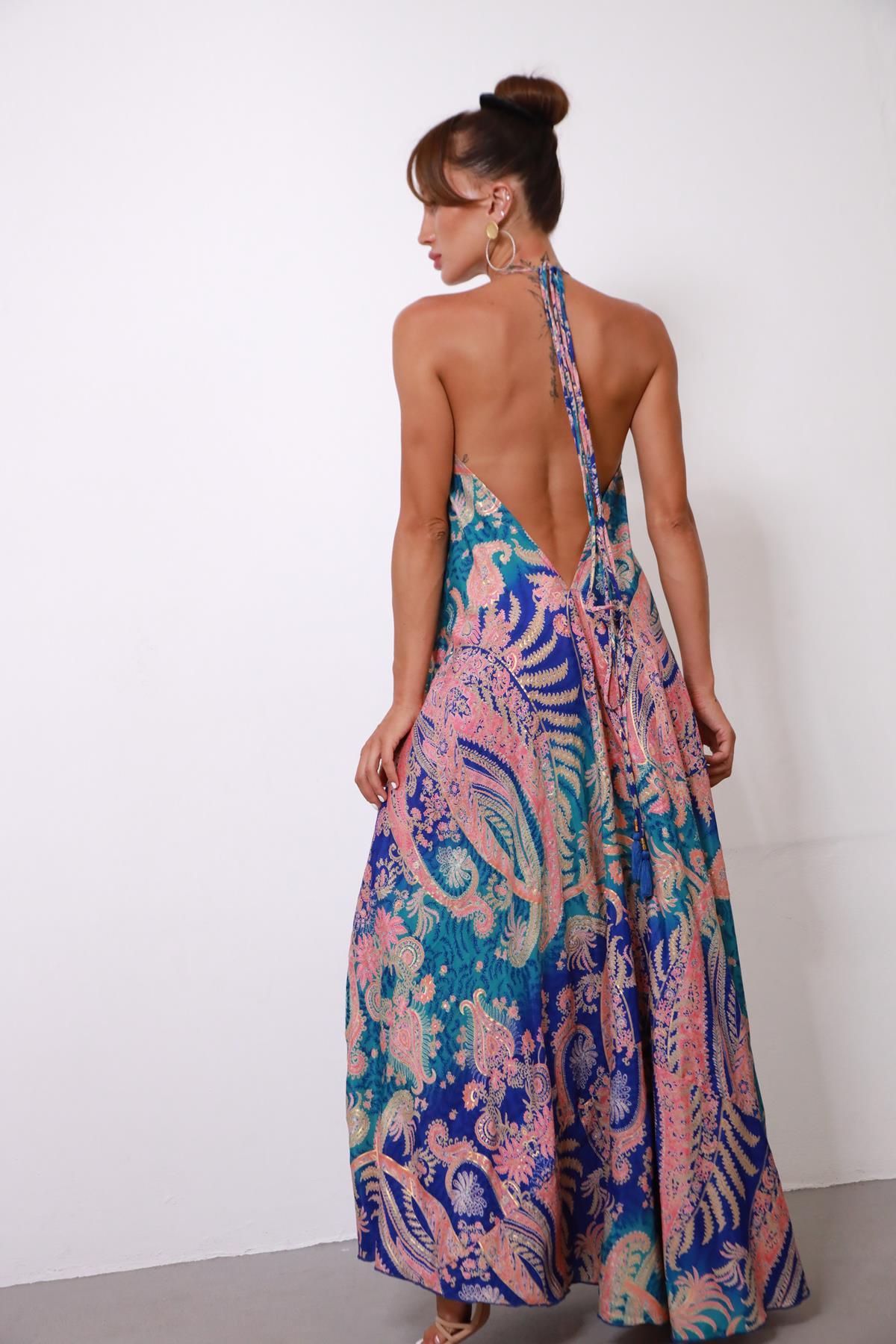 Mavi V Yaka Sırt Dekolteli Önü Dikiş Detaylı İpek Elbise - Şaman Butik Mavi V Yaka Sırt Dekolteli Önü Dikiş Detaylı İpek Elbise