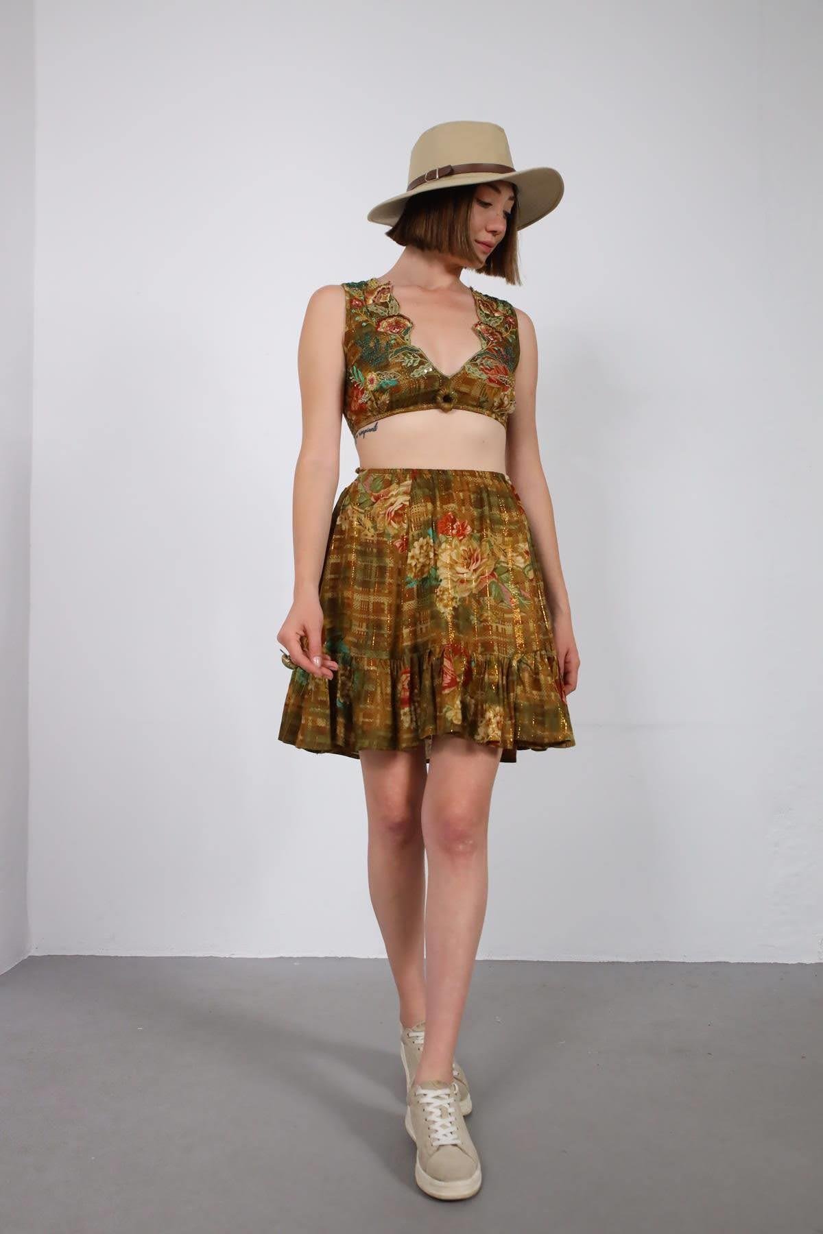  Kahverengi Gipeli Otantik İşlemeli Bluz ve Etek Takım