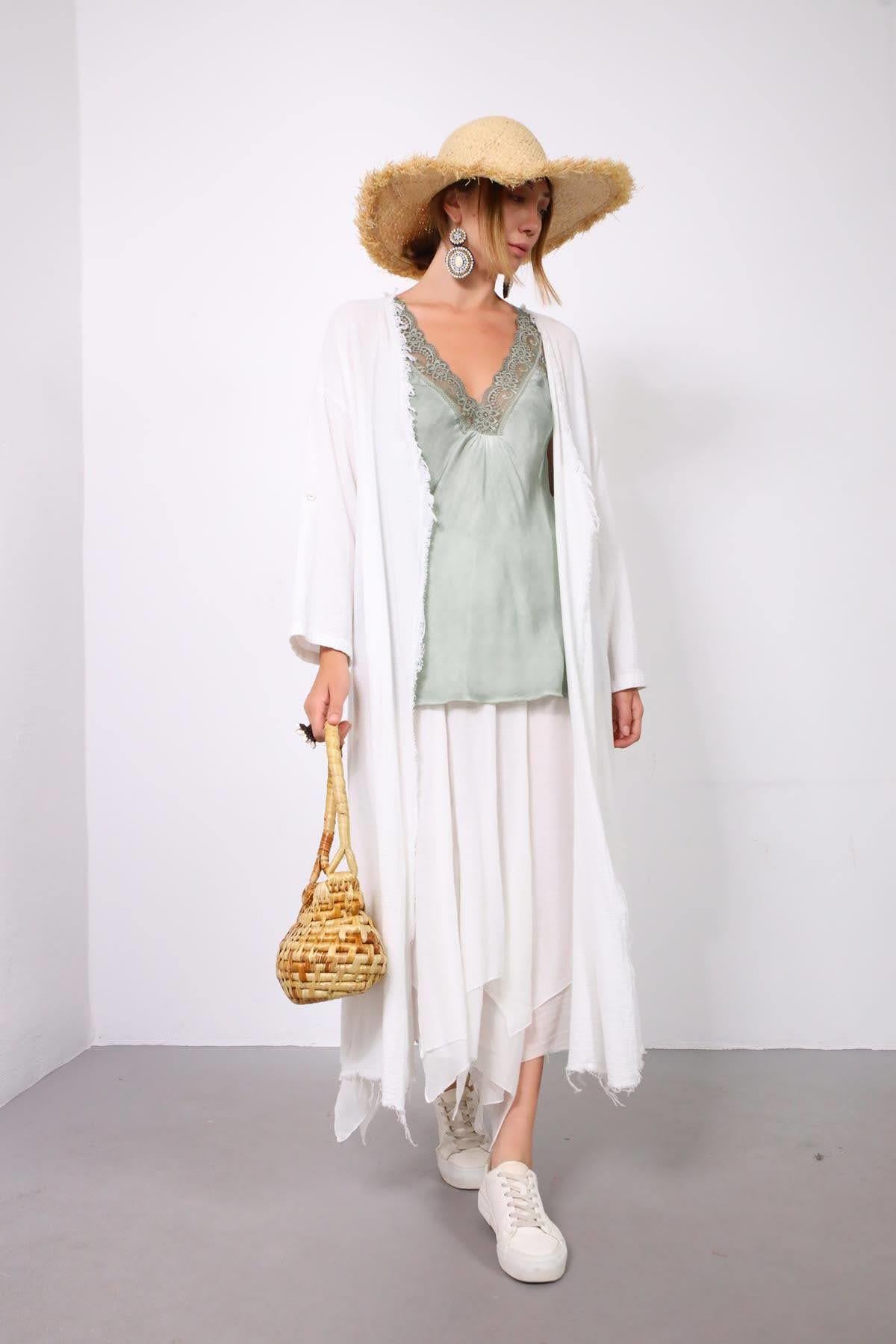 Beyaz Saçak Detay Düz Kesim Kaftan - Şaman Butik - Bohem Giyim ve Aksesuar | Kadın & Erkek Beyaz Saçak Detay Düz Kesim Kaftan