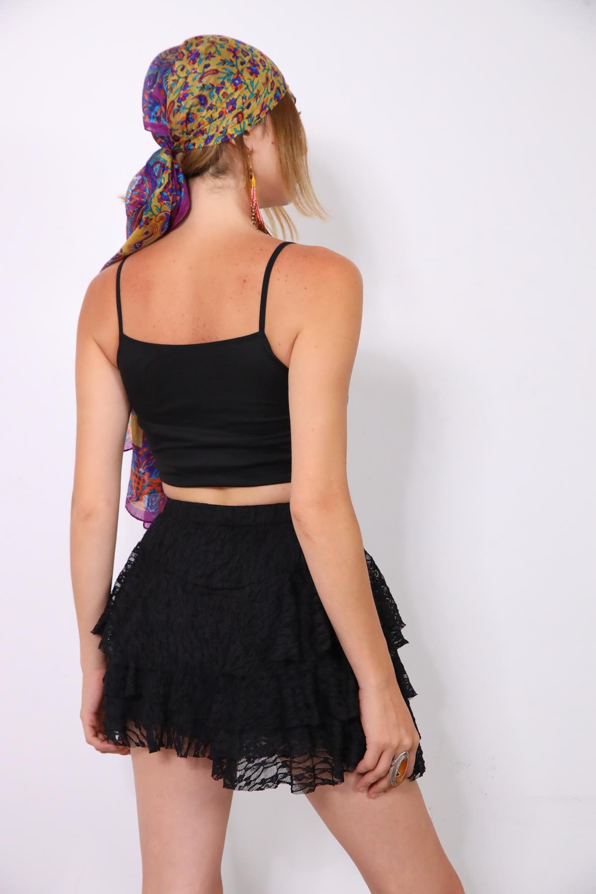  Siyah Dantelli Kat Kat Mini Şort Etek