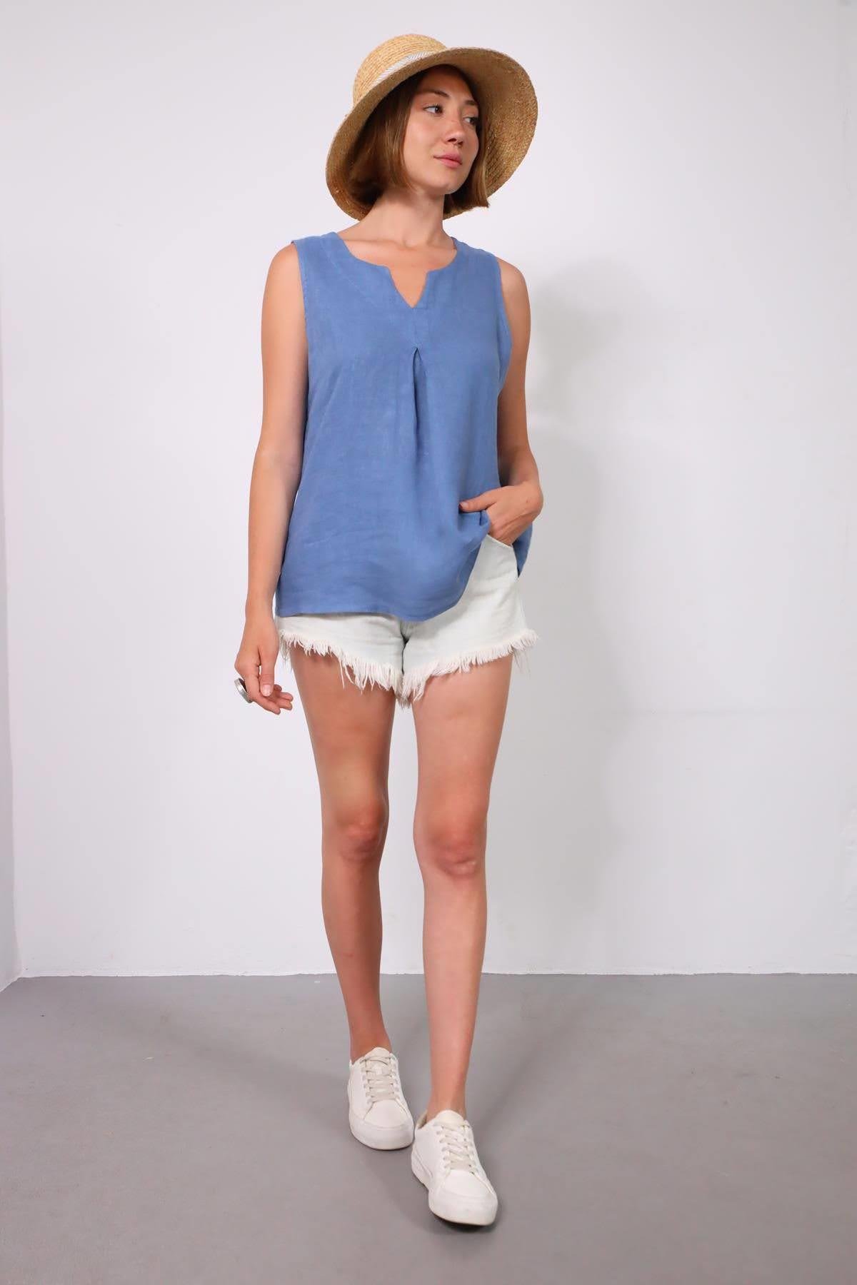 İndigo Mavi Kesik Yaka Pileli Keten Kolsuz Bluz - Şaman Butik İndigo Mavi Kesik Yaka Pileli Keten Kolsuz Bluz