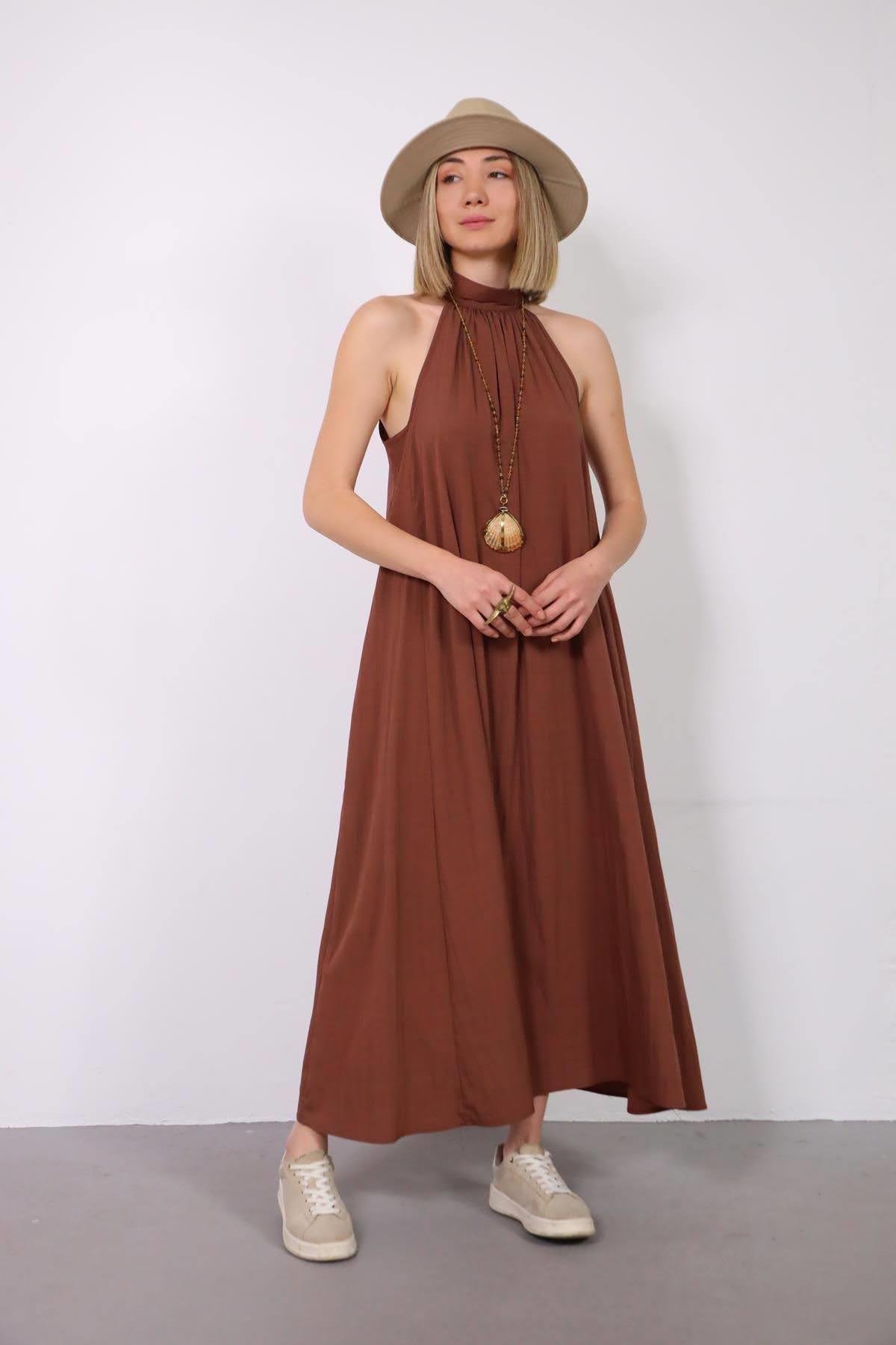 Kahverengi Halter Yaka Arkası Çıtçıtlı Elbise - Şaman Butik Kahverengi Halter Yaka Arkası Çıtçıtlı Elbise
