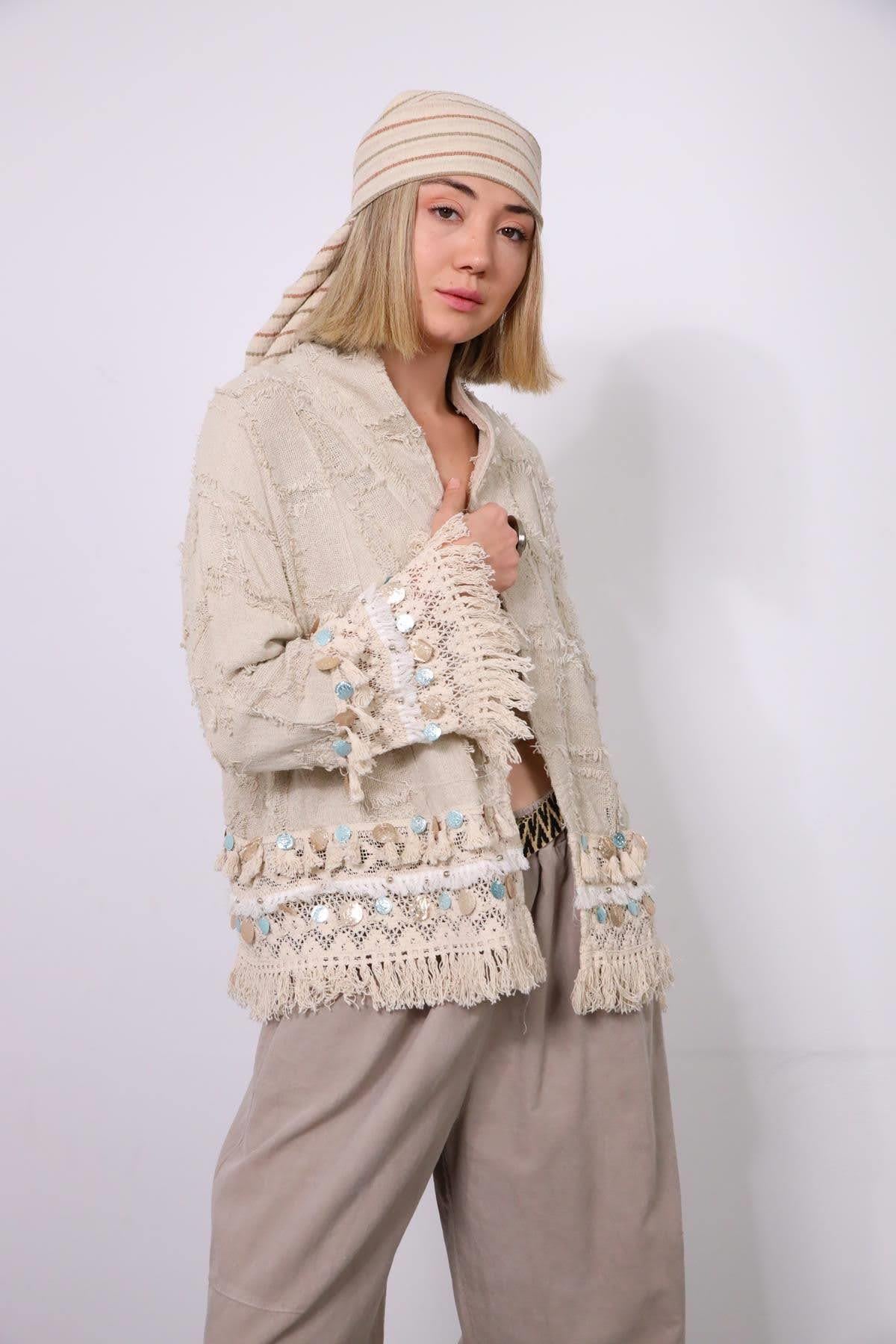Krem Rengi Saçaklı Kısa Etnik Ceket - Şaman Butik Krem Rengi Saçaklı Kısa Etnik Ceket