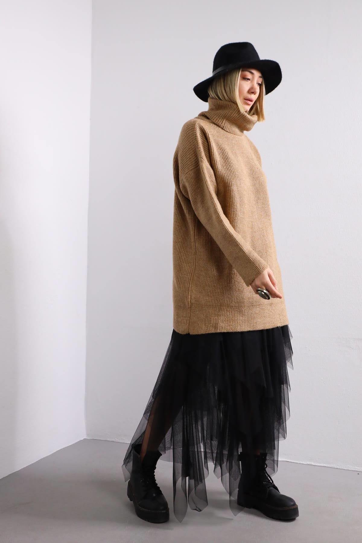 Camel Turtleneck Long Knitted Pullover Camel Turtleneck Long Knitted Pullover