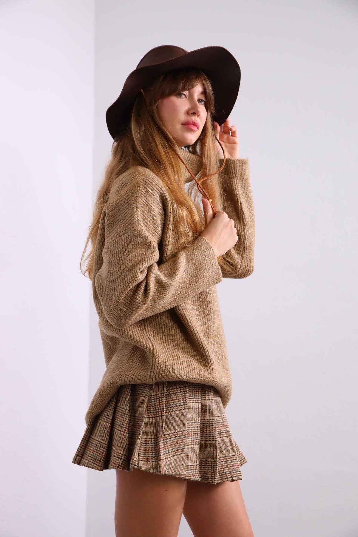 Camel Turtleneck Long Knitted Pullover Camel Turtleneck Long Knitted Pullover