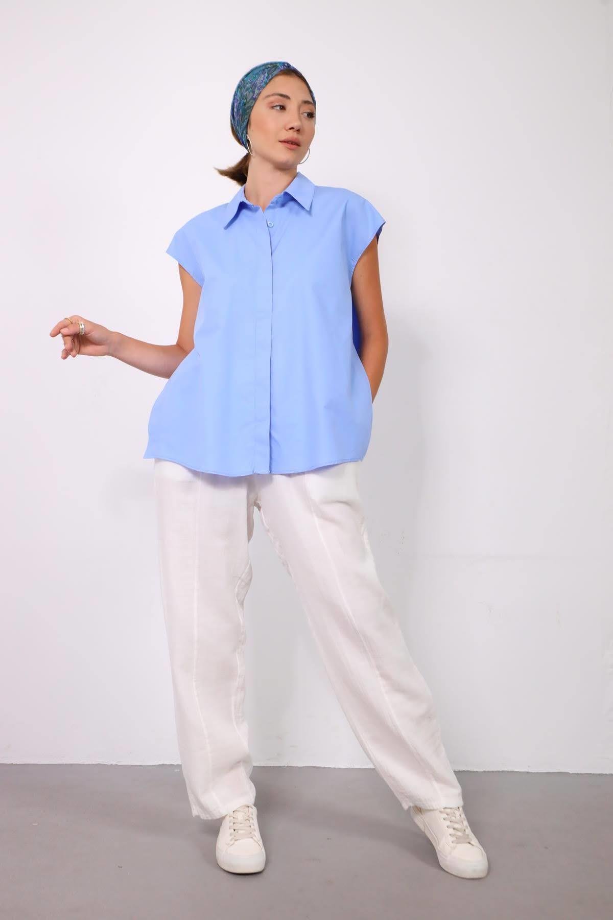 Mavi Yanları Yırtmaçlı Kolsuz Gömlek - Şaman Butik Mavi Yanları Yırtmaçlı Kolsuz Gömlek