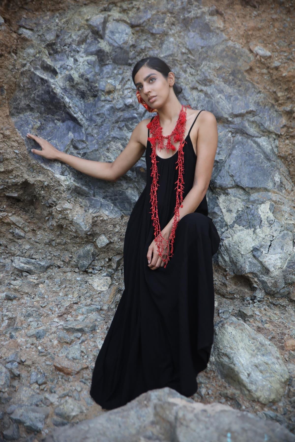 Siyah Ayarlanabilir Askılı Maxi Elbise - Şaman Butik Siyah Ayarlanabilir Askılı Maxi Elbise