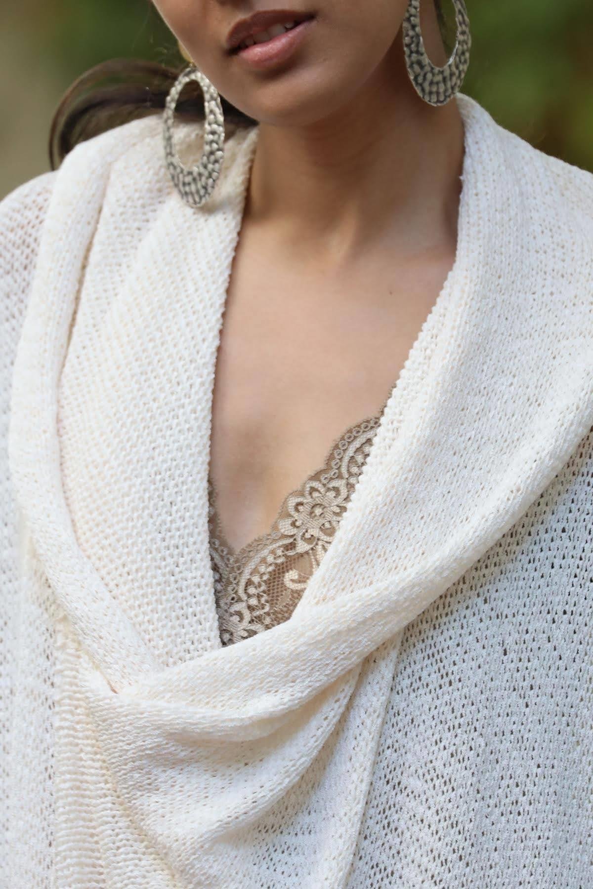 Ekru Kapüşonlu Merserize Hırka