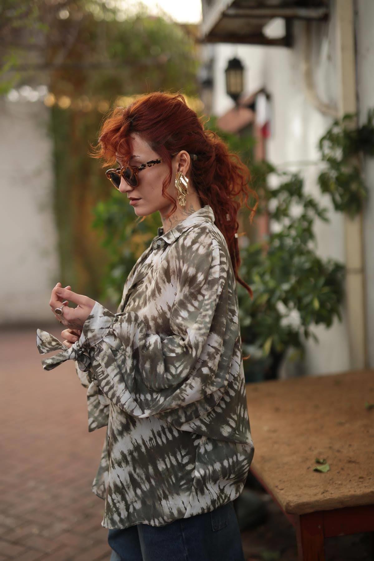 Ekru Kolları Bağlamalı Desenli Oversize Gömlek