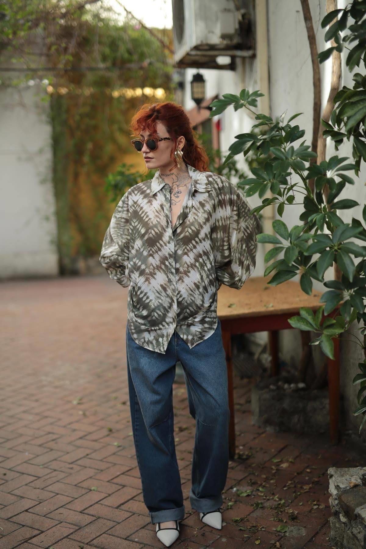 Ekru Kolları Bağlamalı Desenli Oversize Gömlek