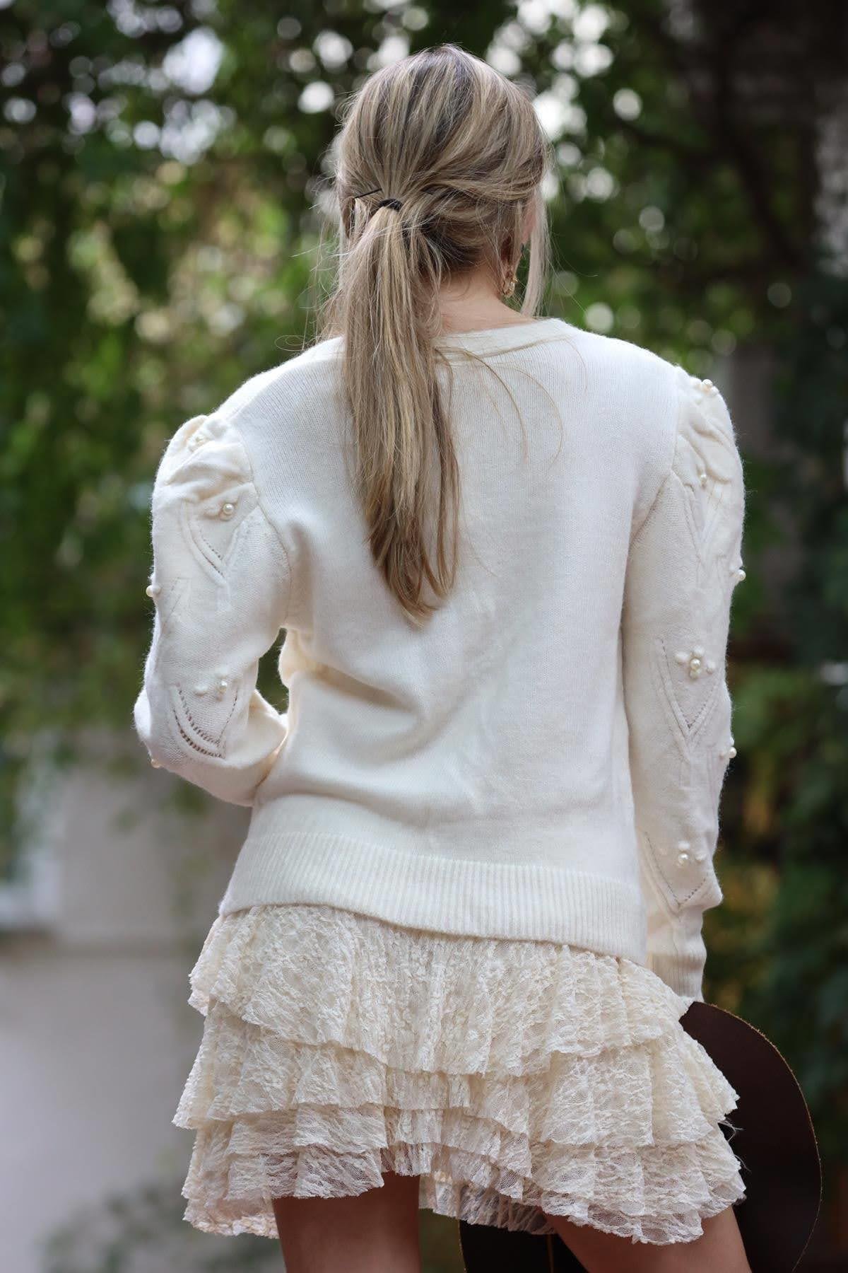 Ekru Kolları Pileli İnci Detaylı Triko Hırka