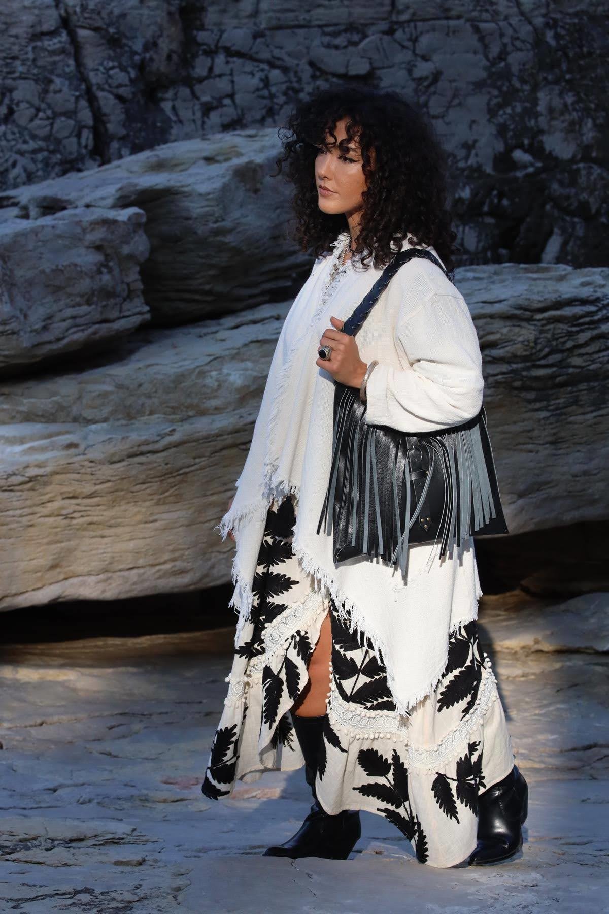 Ekru Püskül Detaylı Kısa Etamin Kaftan