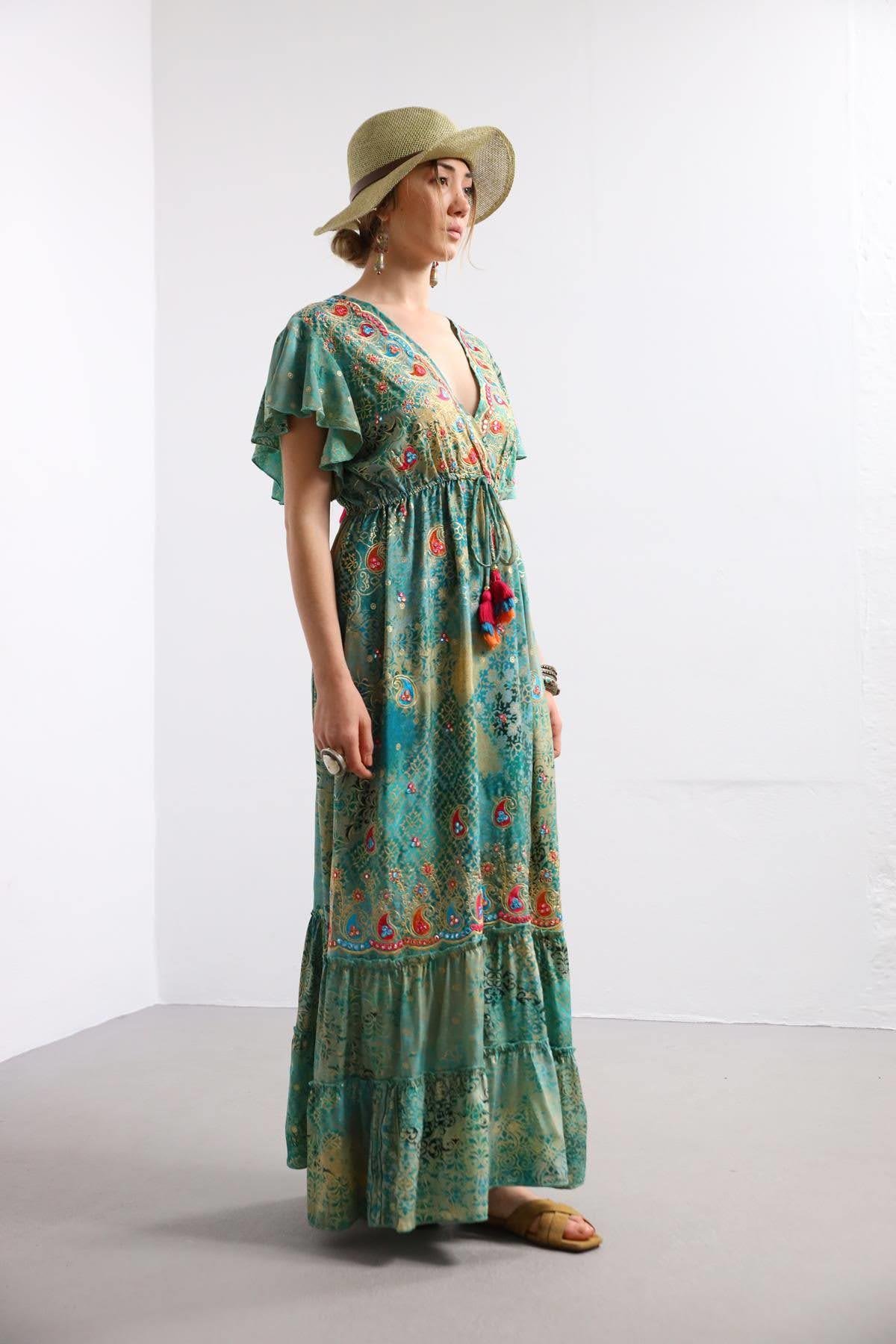 Mint Yeşili Pullu İşlemeli Kısa Kollu V Yaka Elbise - Şaman Butik Mint Yeşili Pullu İşlemeli Kısa Kollu V Yaka Elbise