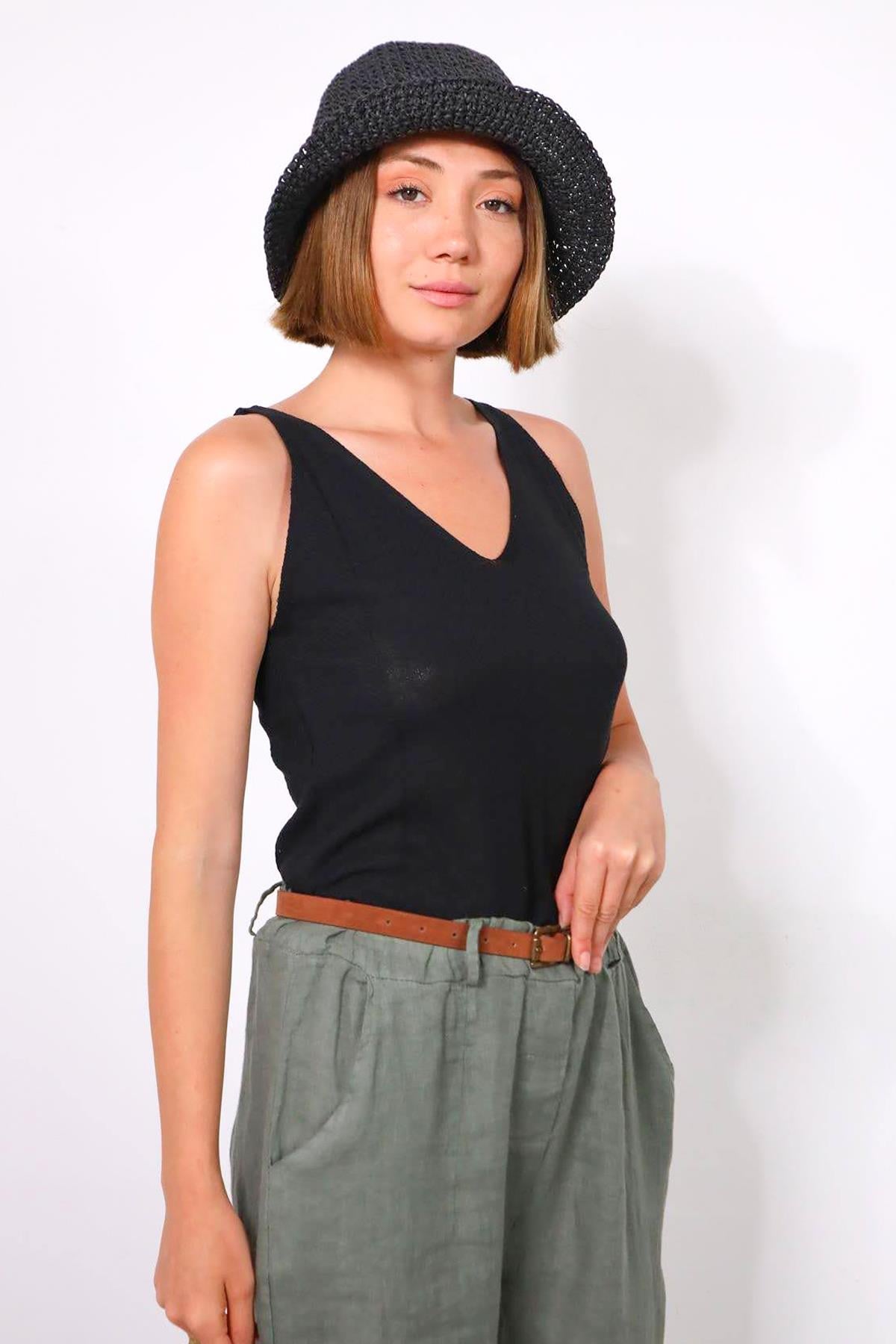 Siyah El Örgüsü Hasır Şapka - Şaman Butik Siyah El Örgüsü Hasır Şapka