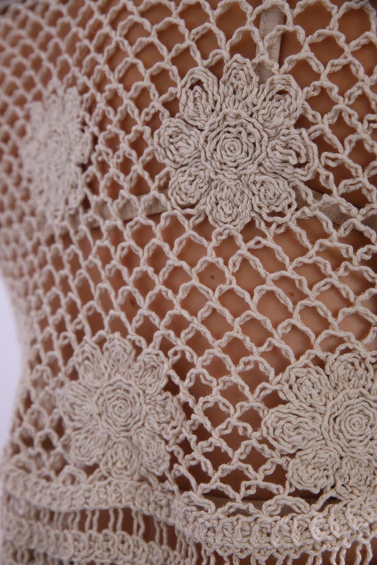  Krem Rengi Dantel Detaylı Kısa Hırka