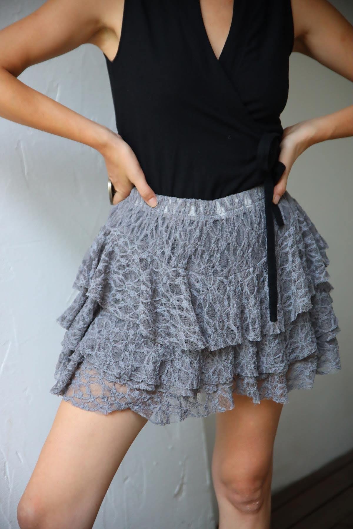  Gri Dantelli Kat Kat Mini Şort Etek