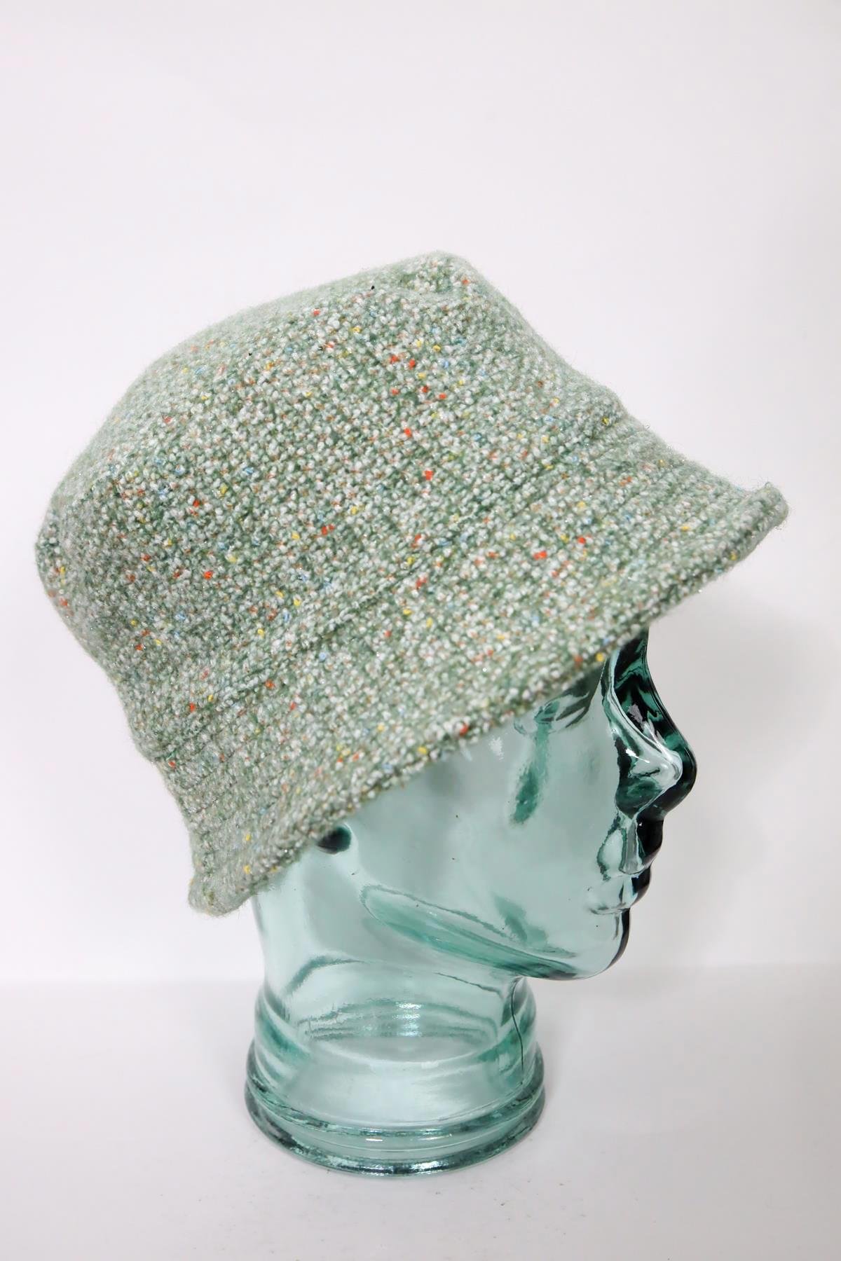  Yeşil Yün Bermuda Şapka