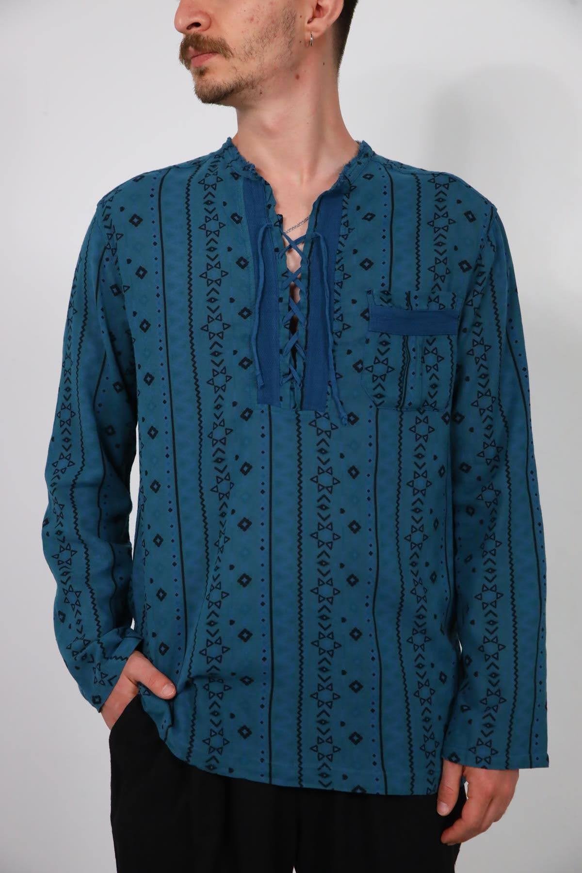  Petrol Mavisi Yakası Bağcıklı Baskılı Erkek Gömlek