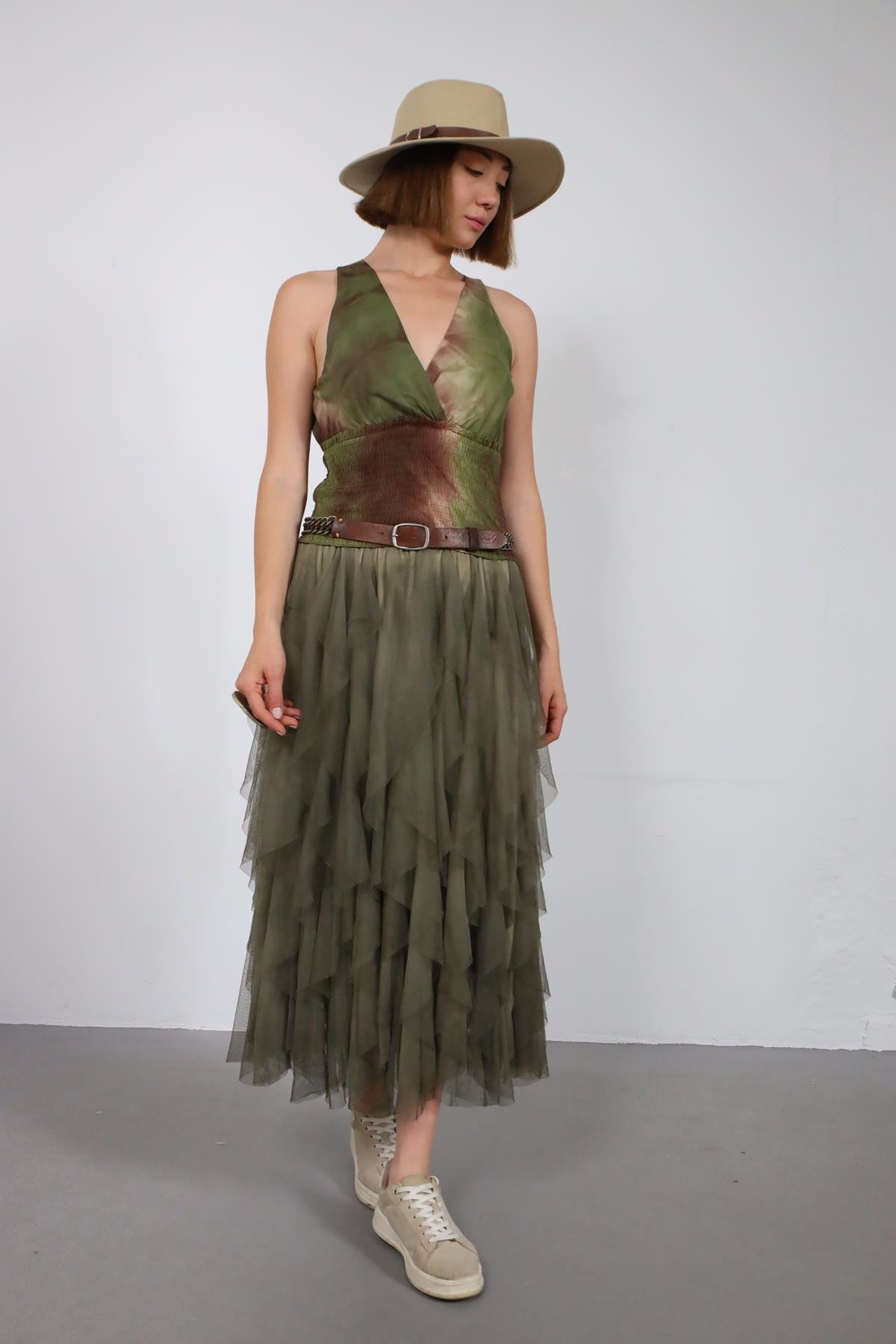  Haki Yağ Yıkama Volanlı Tül Etek