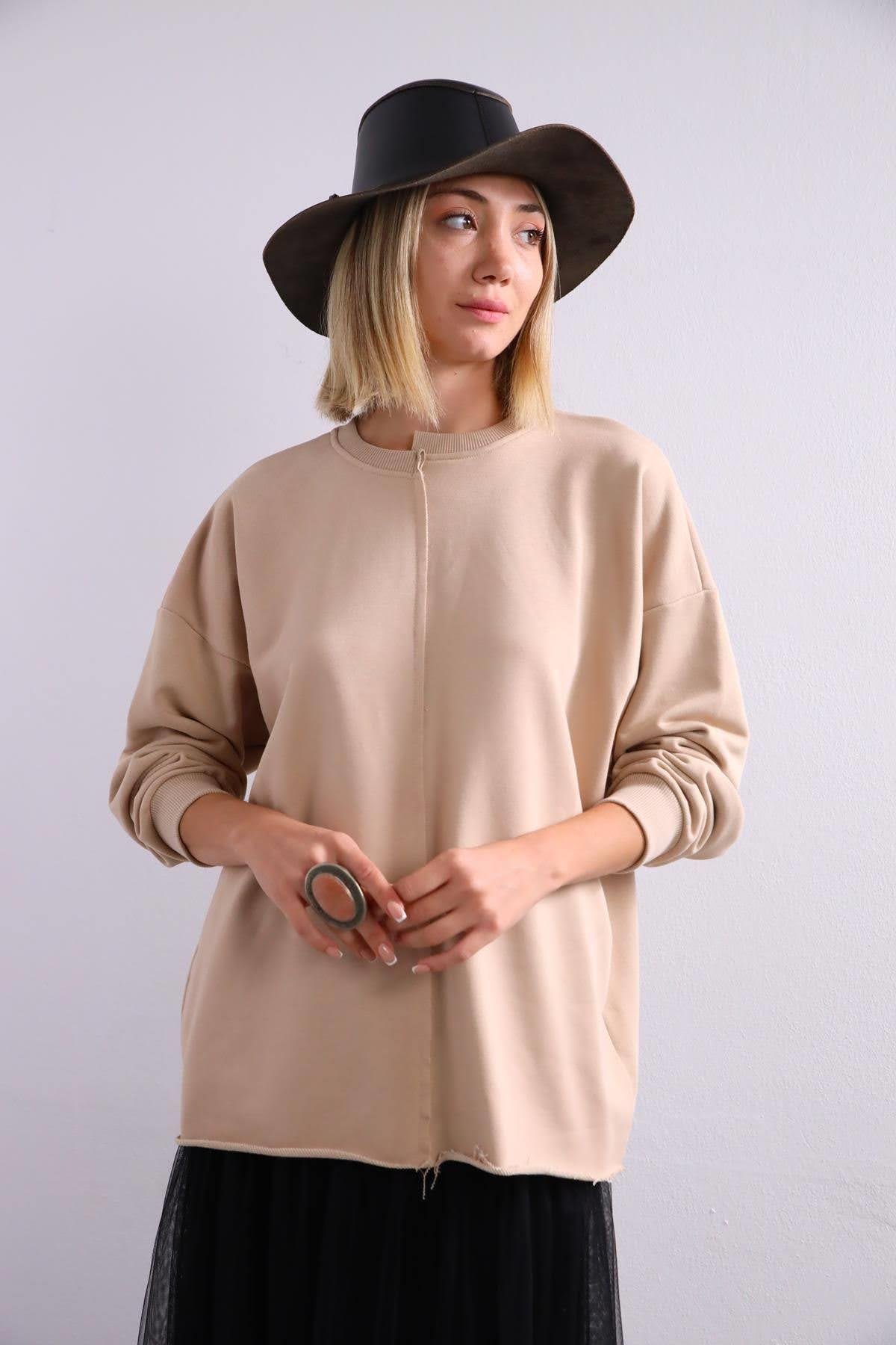  Krem Rengi Önü Dikişli Sweat