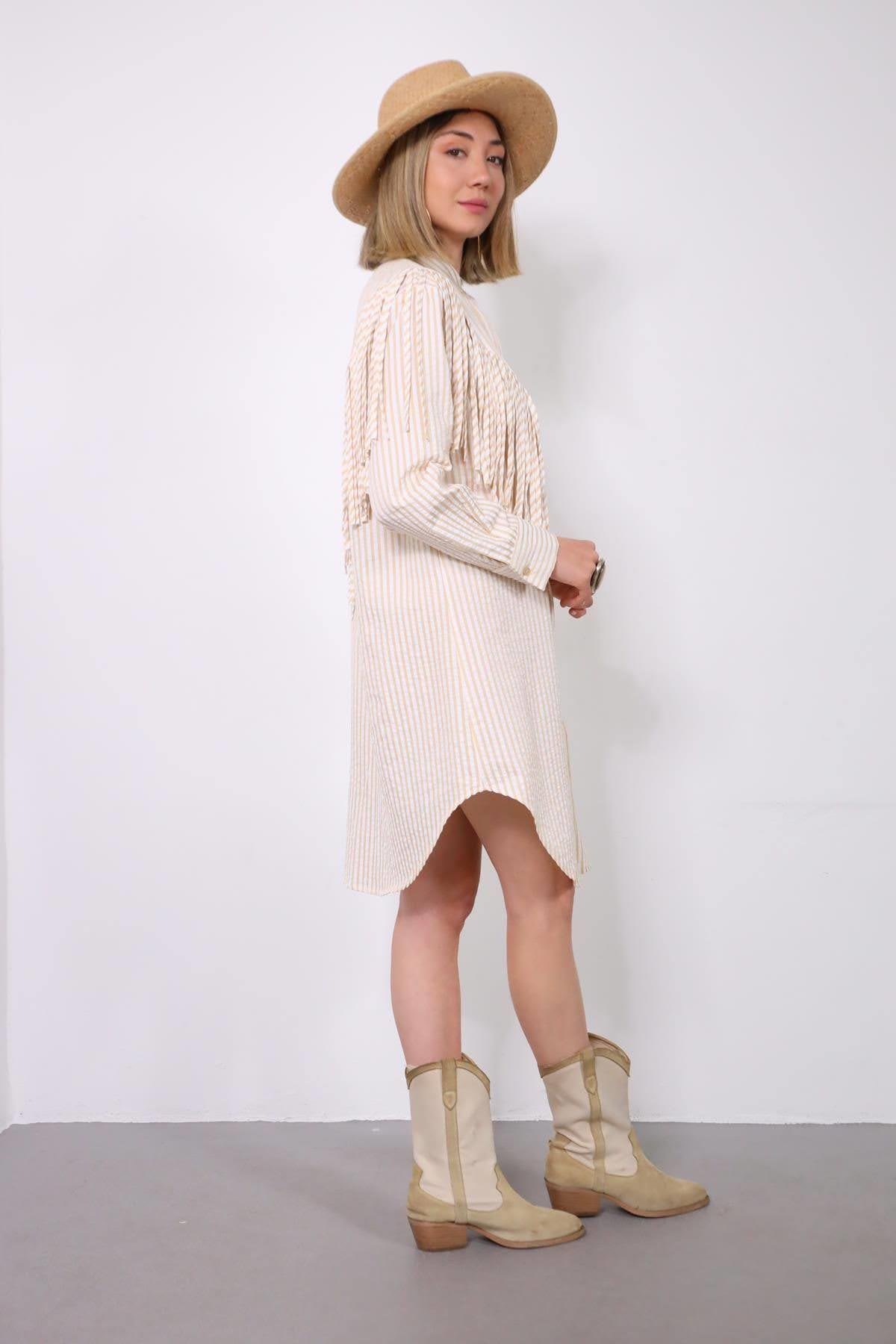  Krem Rengi Püsküllü Hakim Yaka Çizgili Tunik