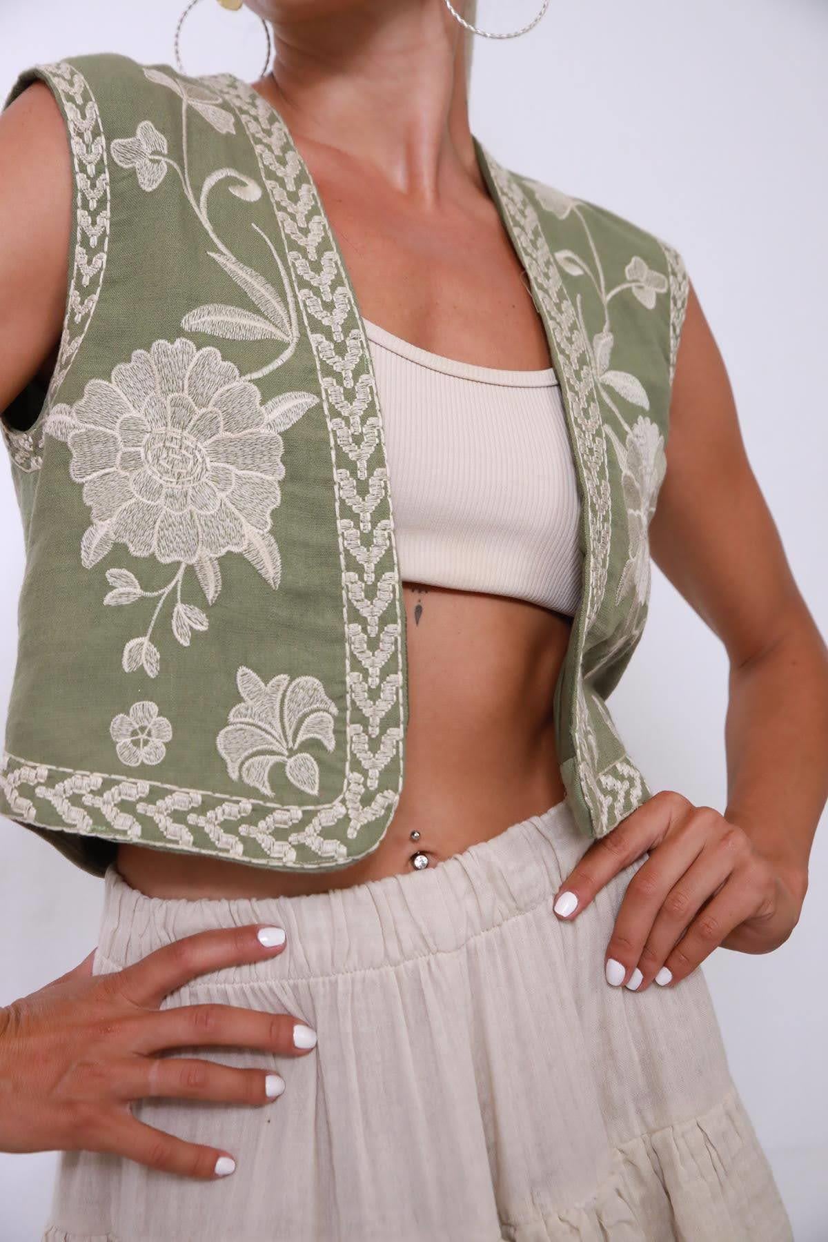 Haki Nakış İşlemeli Yelek - Şaman Butik Haki Nakış İşlemeli Yelek