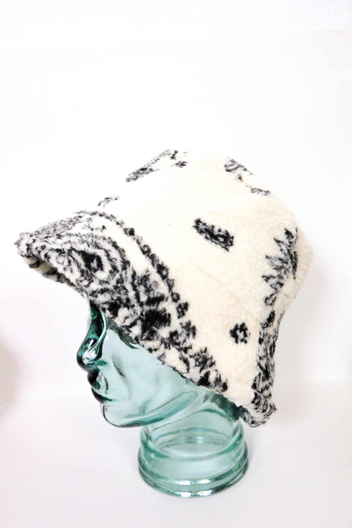  Ekru Şal Desenli Bucket Şapka