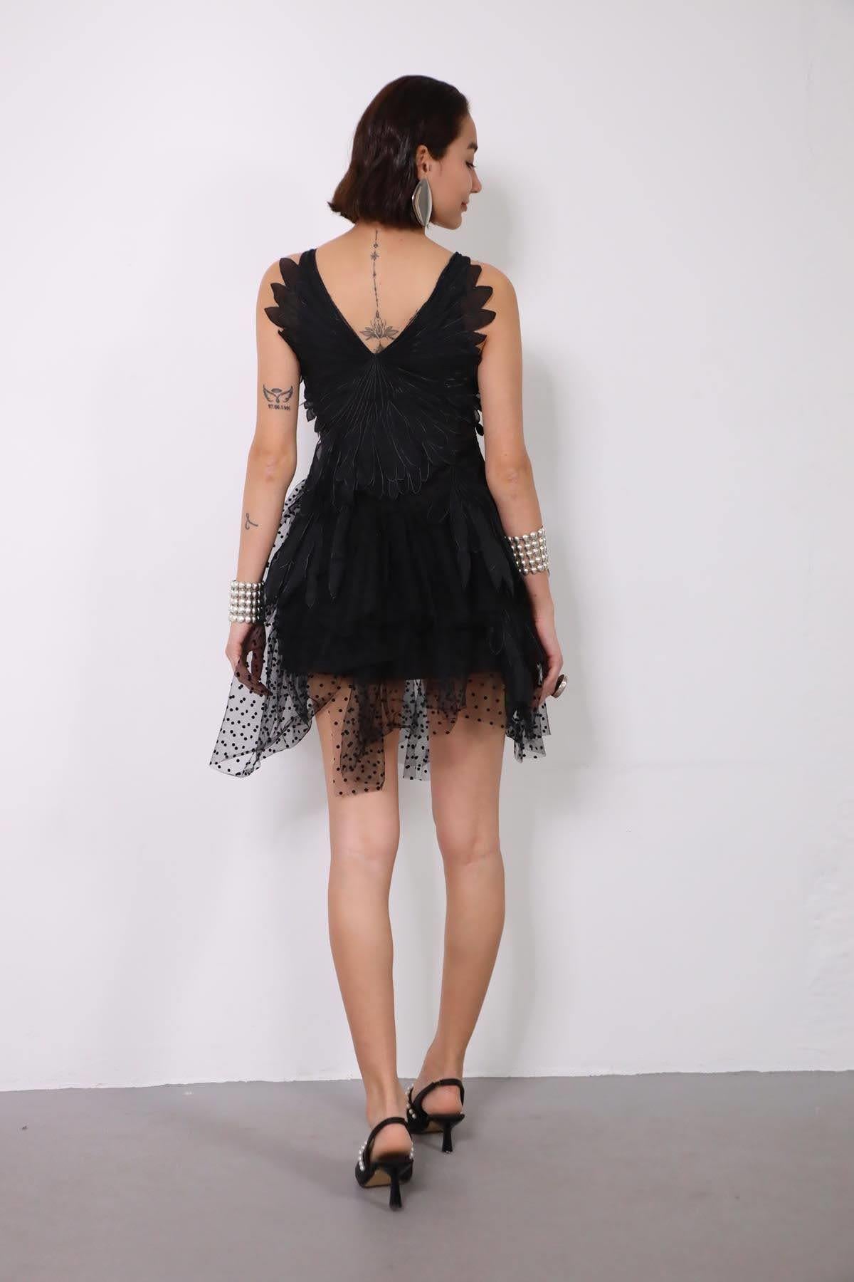 Siyah Asimetrik Tüy İşlemeli Puanlı Mini Tül Elbise - Şaman Butik Siyah Asimetrik Tüy İşlemeli Puanlı Mini Tül Elbise