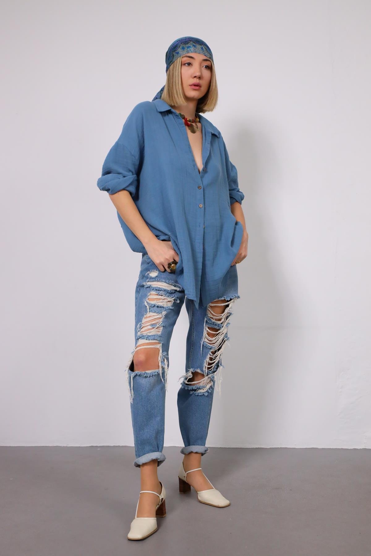  İndigo Mavi Sırtı Püsküllü Gömlek