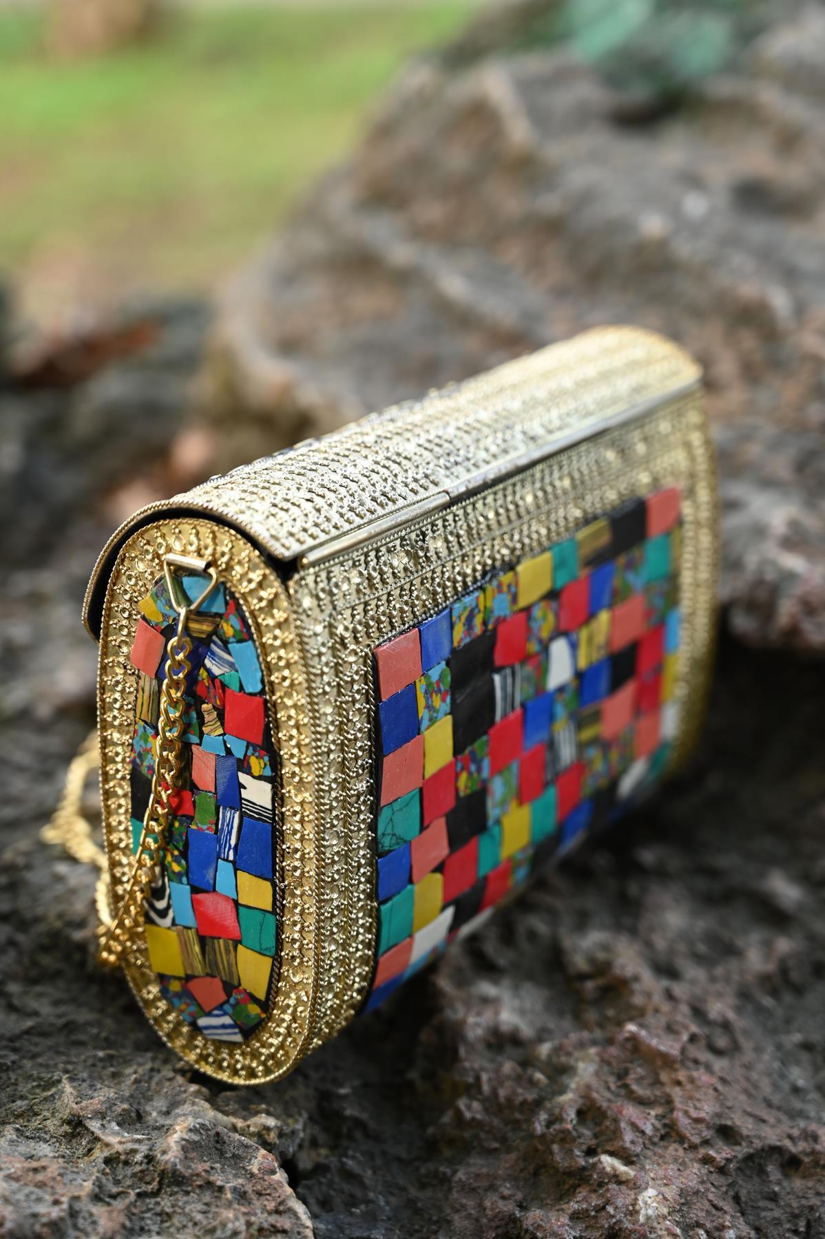 Gold Rengi Taşlı Özel Tasarım Çanta