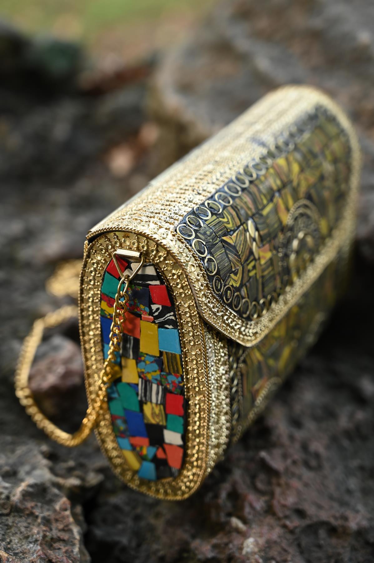 Gold Rengi Taşlı Özel Tasarım Çanta