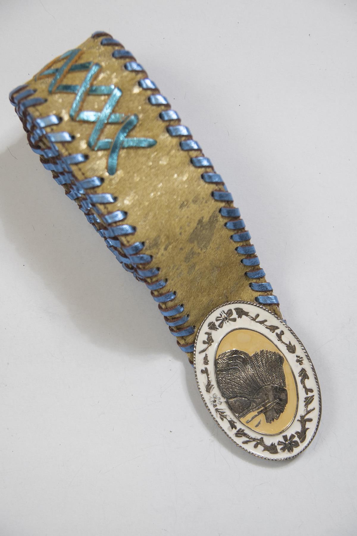 Gold Rengi Tay Tüyü Büyük Tokalı Kemer