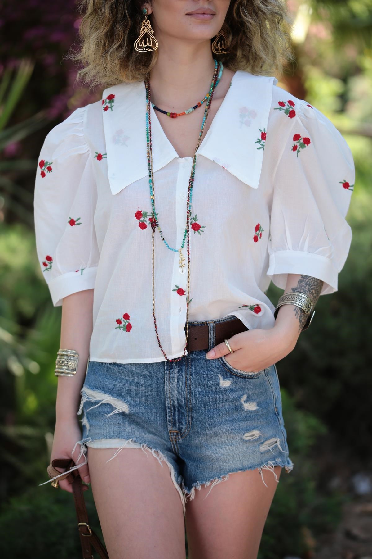  Beyaz Gül Desen Yetim Kol Gömlek