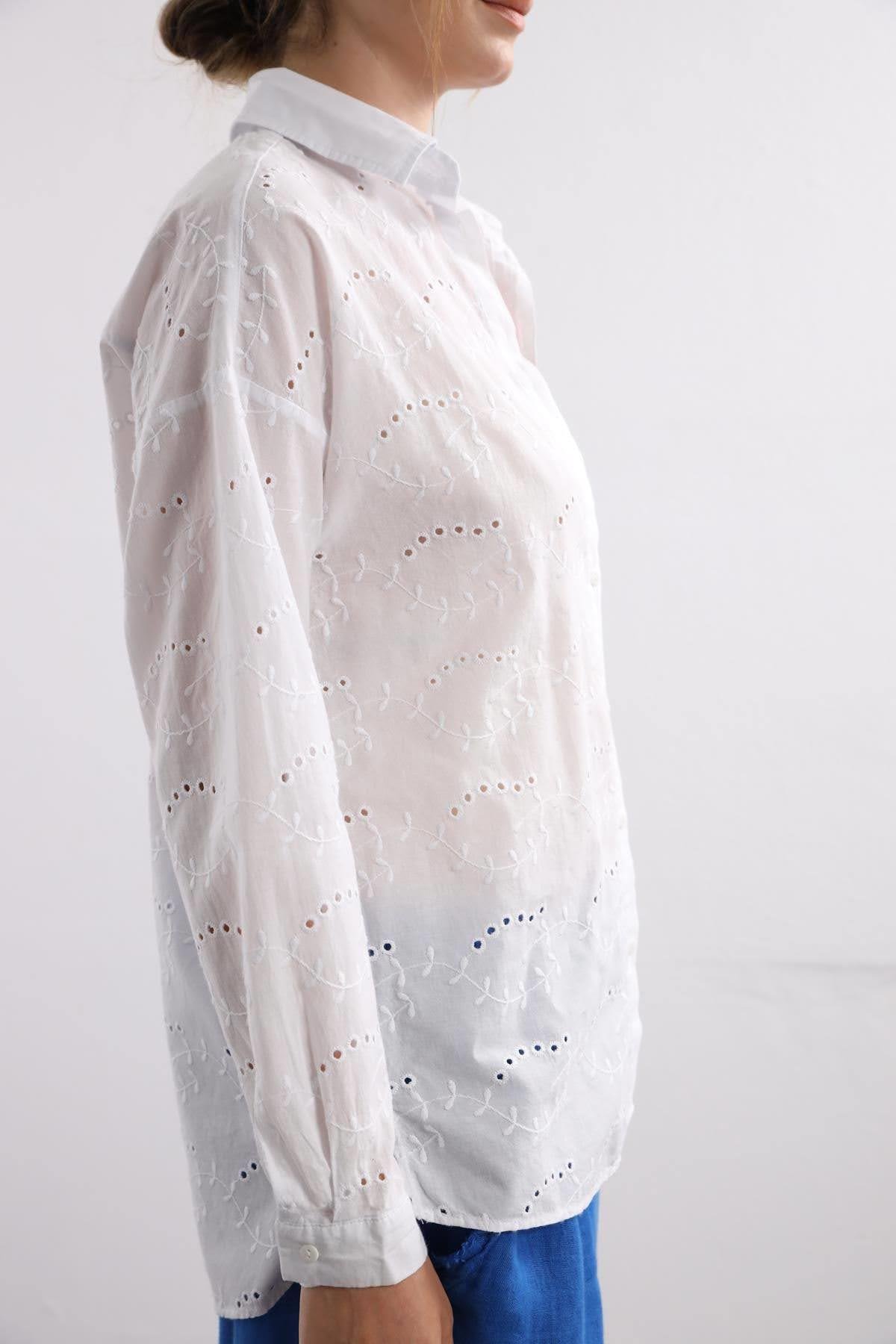  Beyaz Güpürlü Gömlek