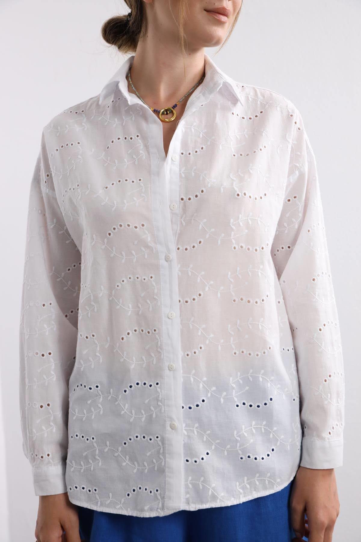  Beyaz Güpürlü Gömlek