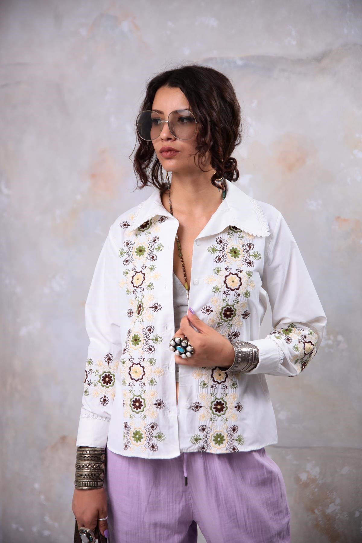 Beyaz İğne Oyalı Gömlek - Şaman Butik Beyaz İğne Oyalı Gömlek